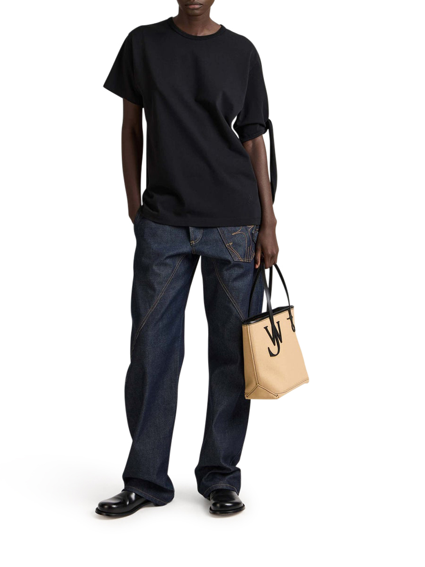 [J.W.Anderson] T-shirts Short Sleeve FW26 JT0334PG1937999 BLACK