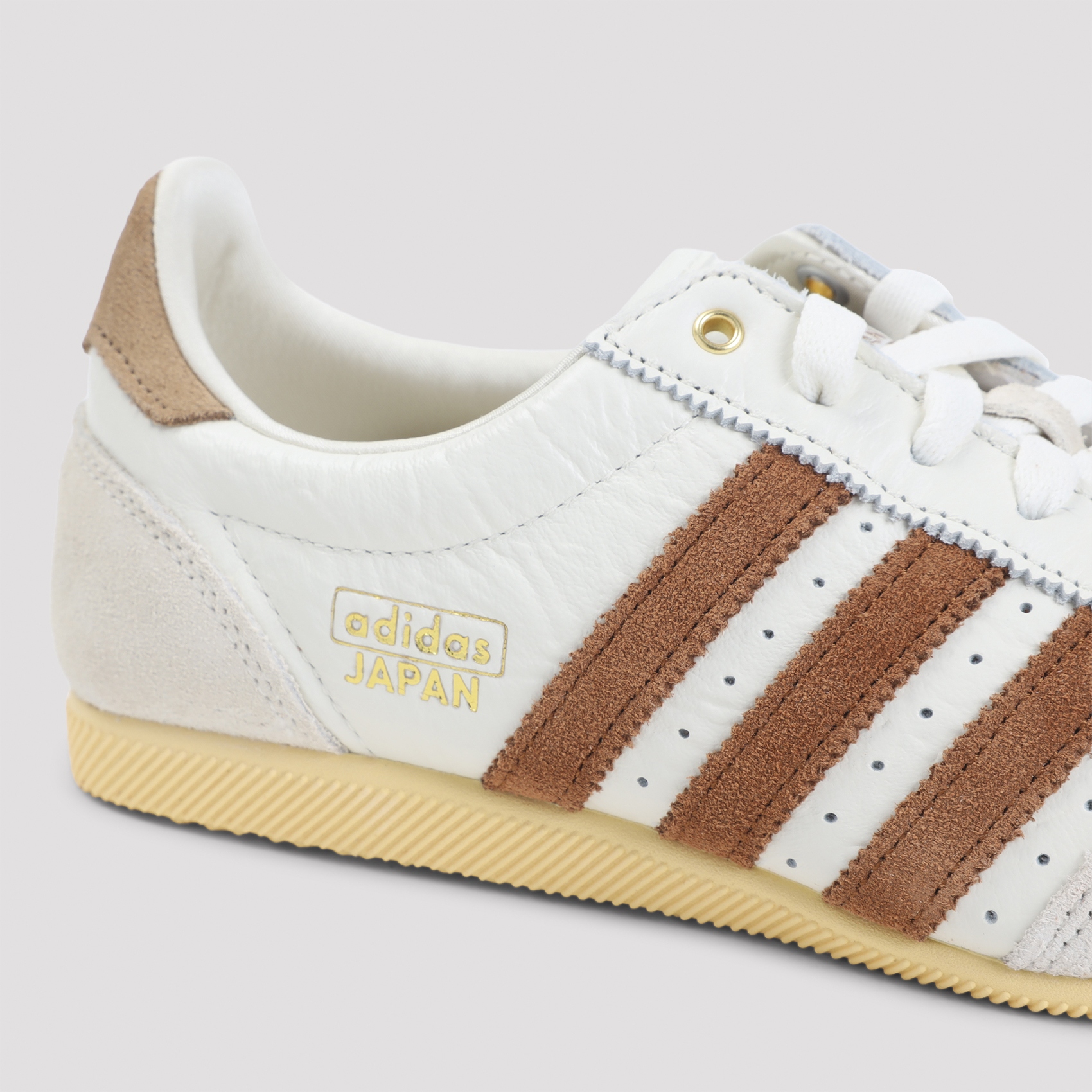 [Adidas] Sneakers FW26 IH1600
