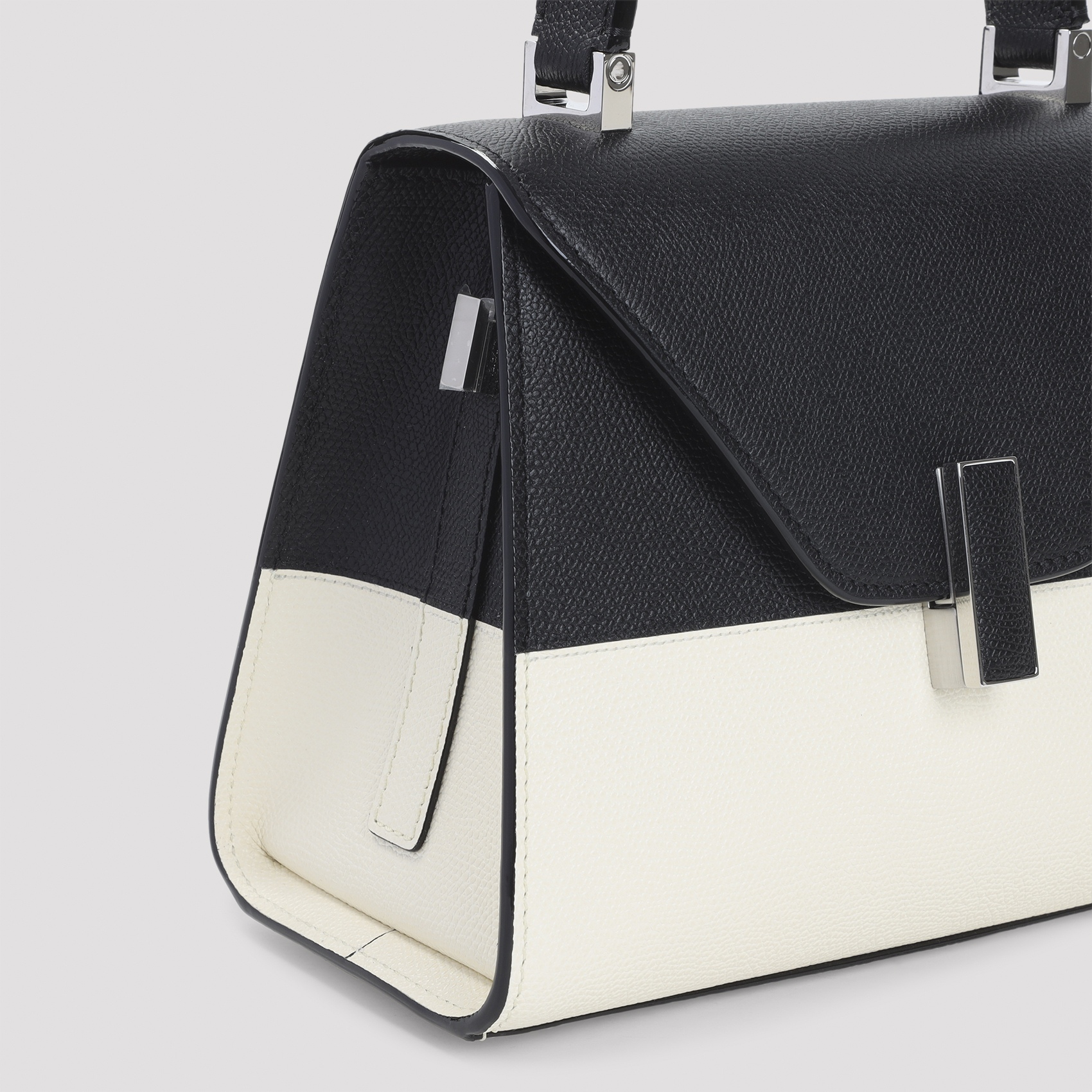 [Valextra] Shoulder bag FW26 WBES0036400IRL99