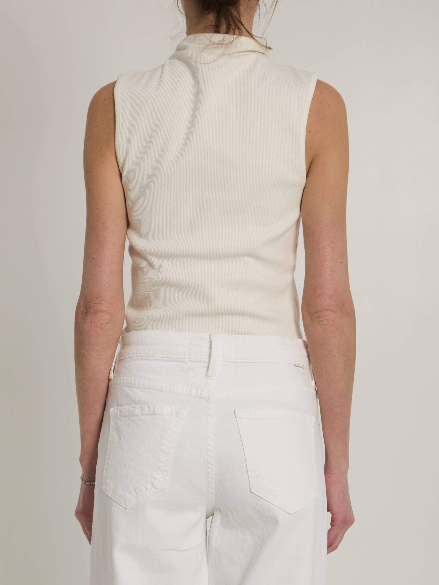 [LEMAIRE] Shirts Sleeveless SS26 TS0004_LJ1030_WH086