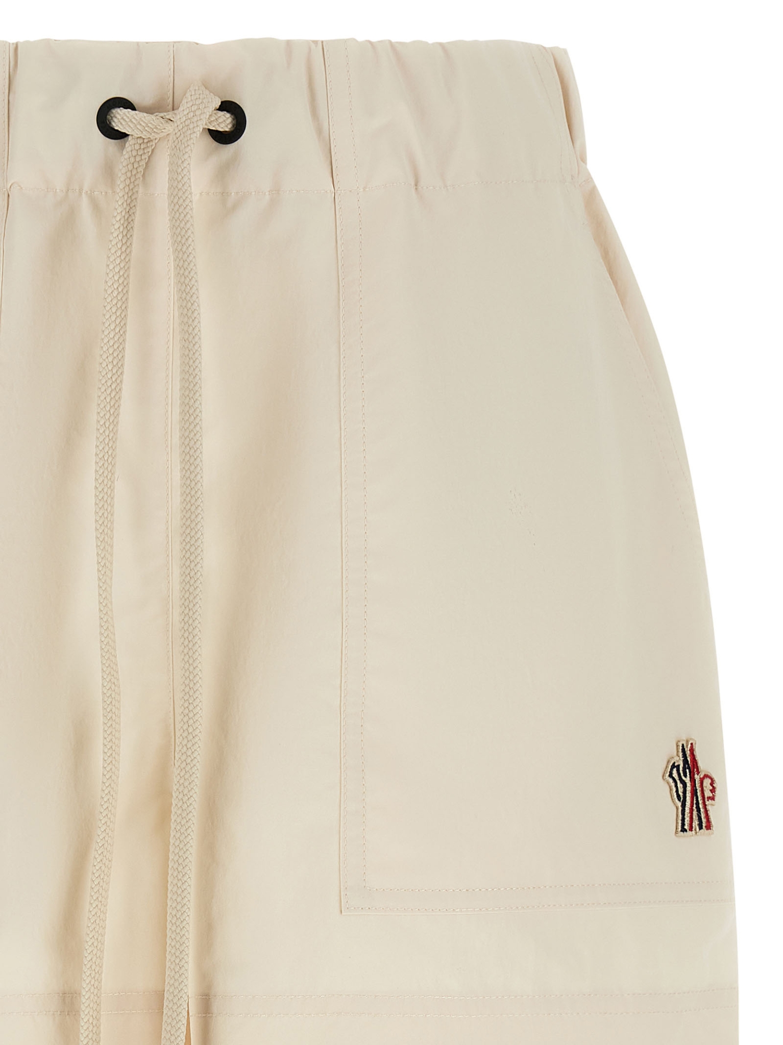 [MONCLER GRENOBLE] Shorts SS26 L10982B00005597SL050