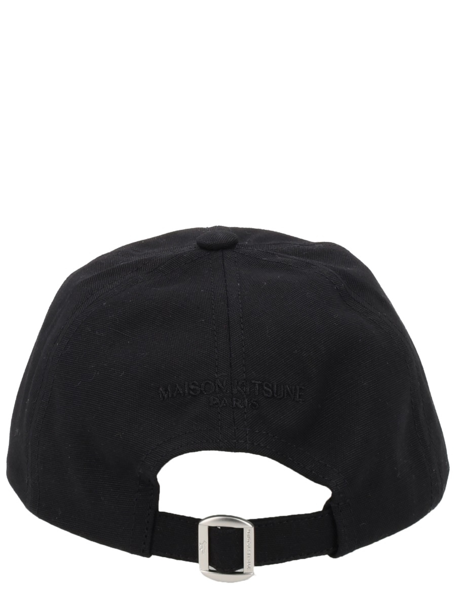 [MAISON KITSUNE] Cap SS26 QU06102WB0026_P199