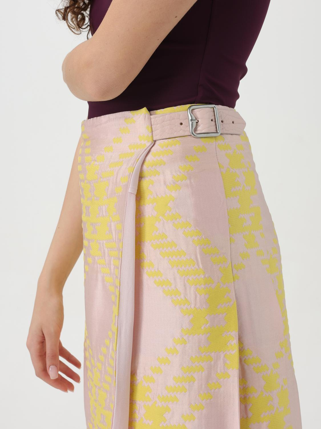 [Burberry] Mini skirt FW25 8083000