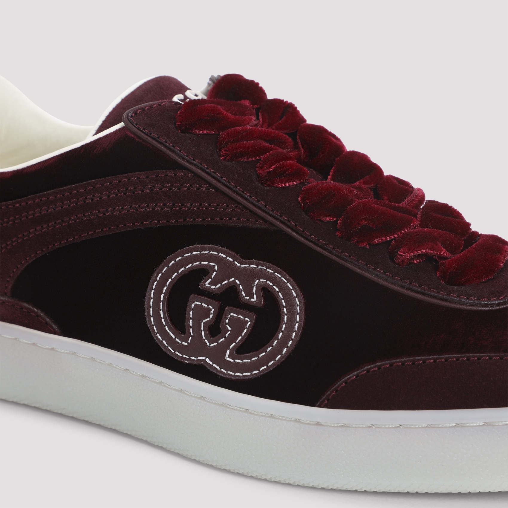 [Gucci] Sneakers FW26 812656.AAE4N