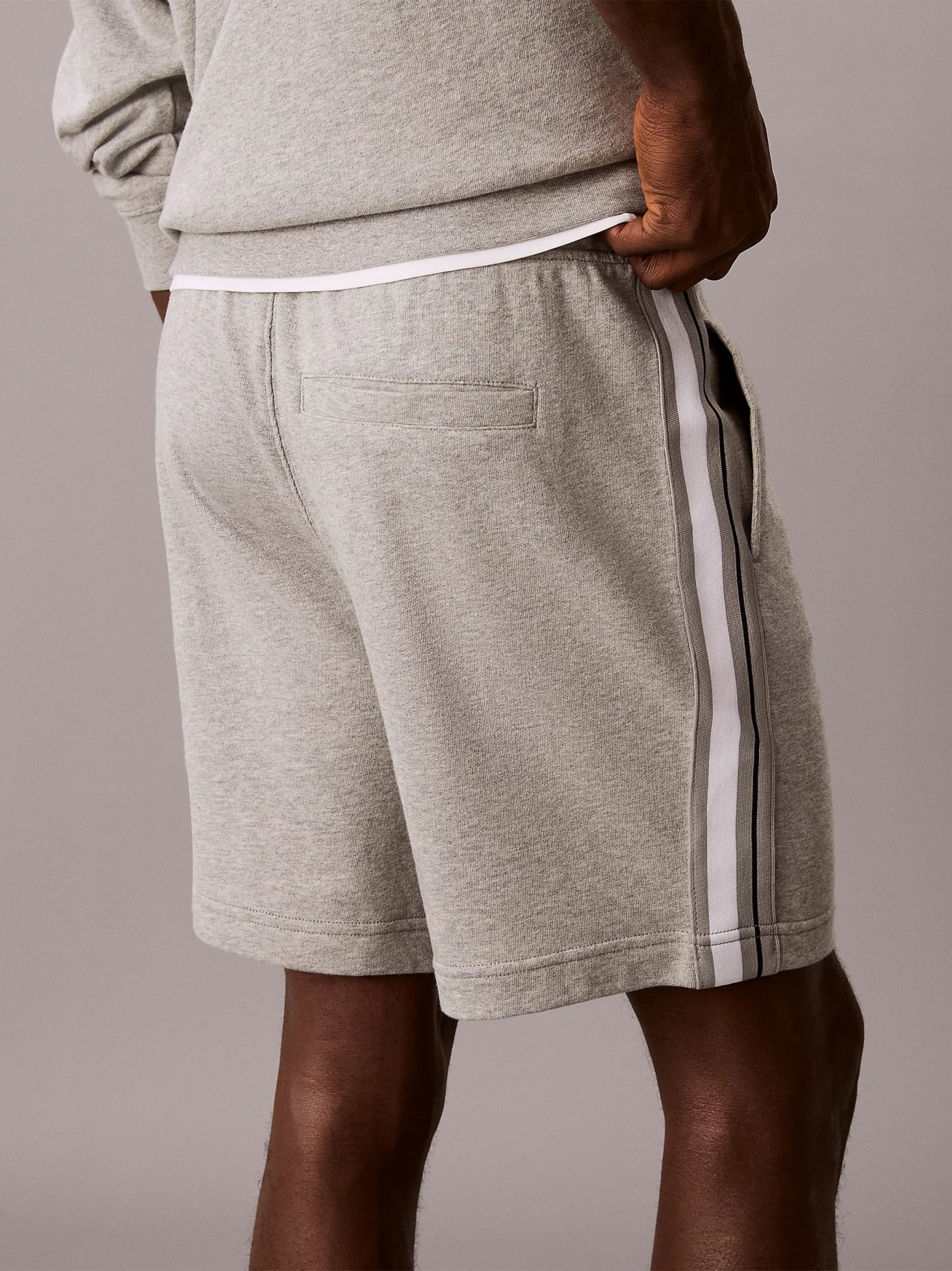 [CALVIN KLEIN] Shorts SS26 LVGMS6S801