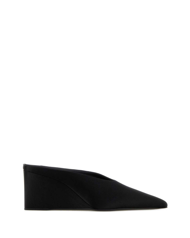 [Alaia] Pumps SS26 AA3M104A024 999