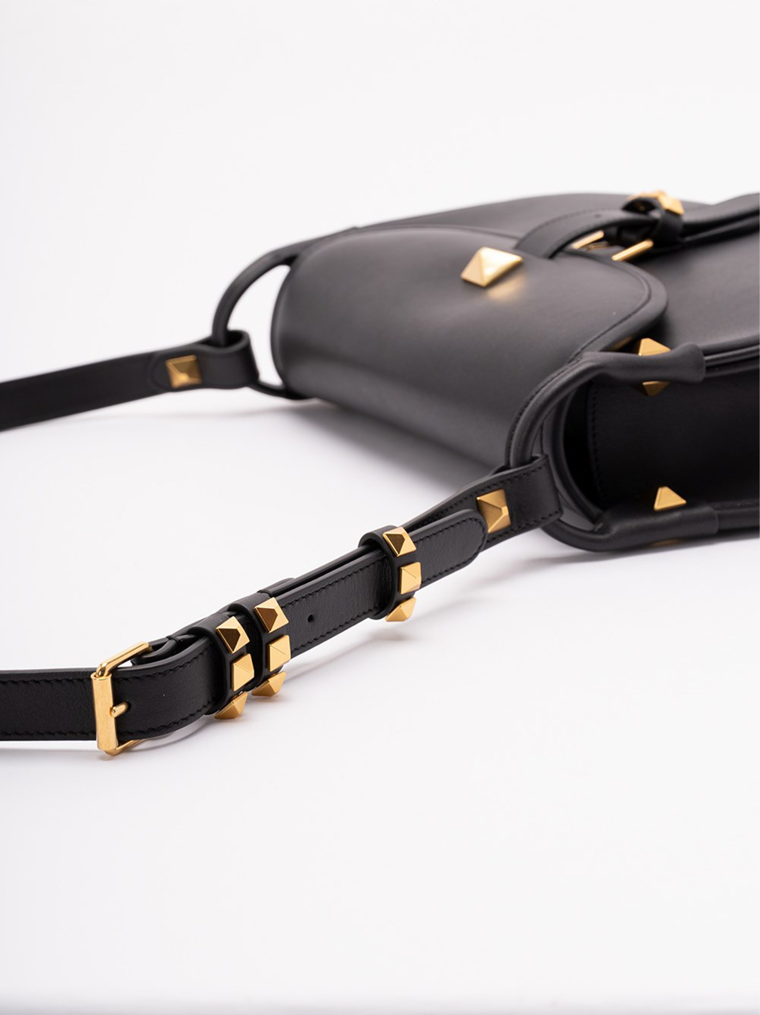 [Valentino] Shoulder bag SS26 8W2B0T06FEF