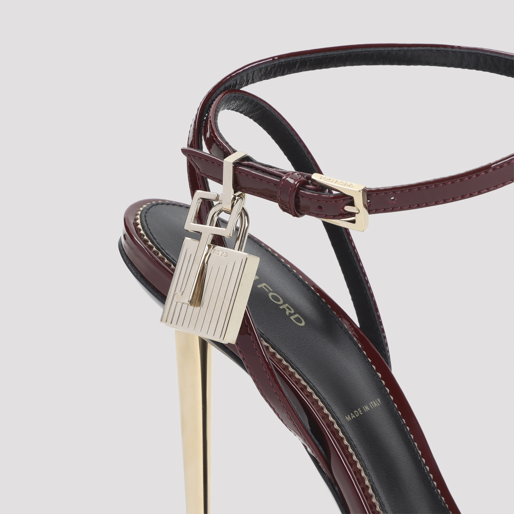 [Tom Ford] Pumps FW26 W2272.LCL072P