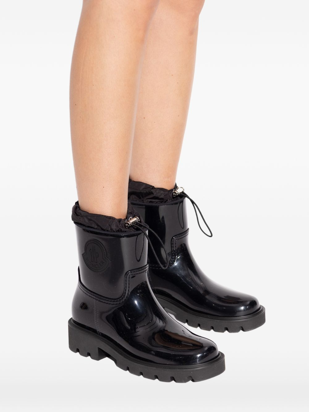 [Moncler] Ankle Boots SS26 4G00020M9561999