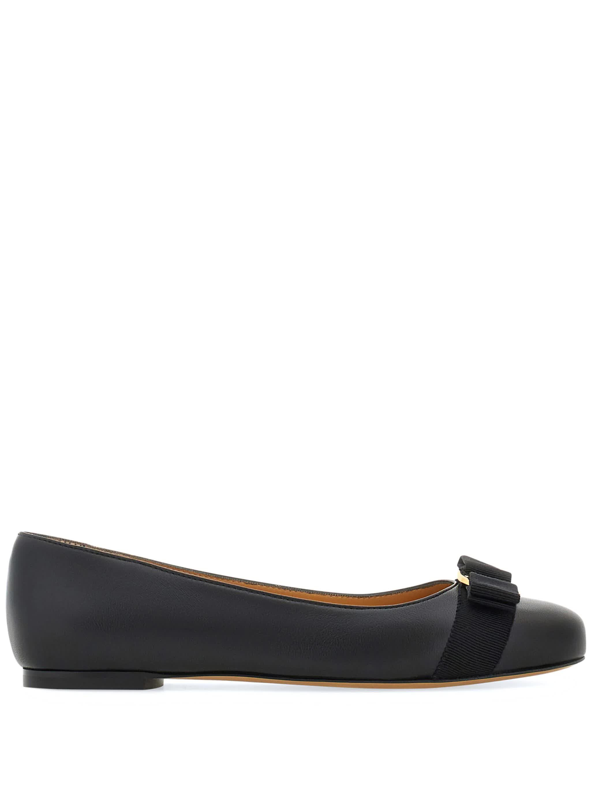 [Salvatore Ferragamo] Flat shoes FW26 0775746