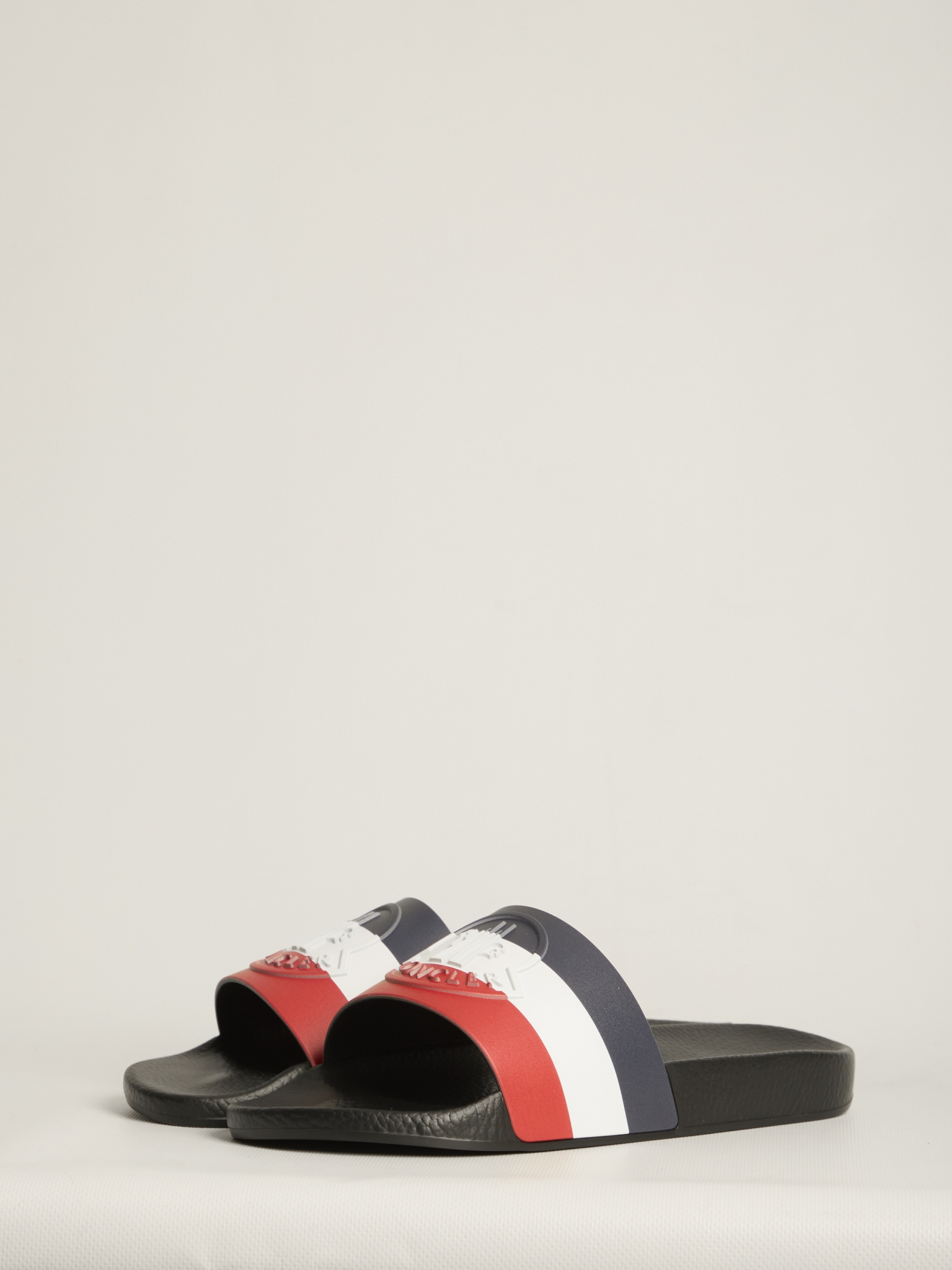 [Moncler] Slippers SS26 L109A4C00030_01A49_998
