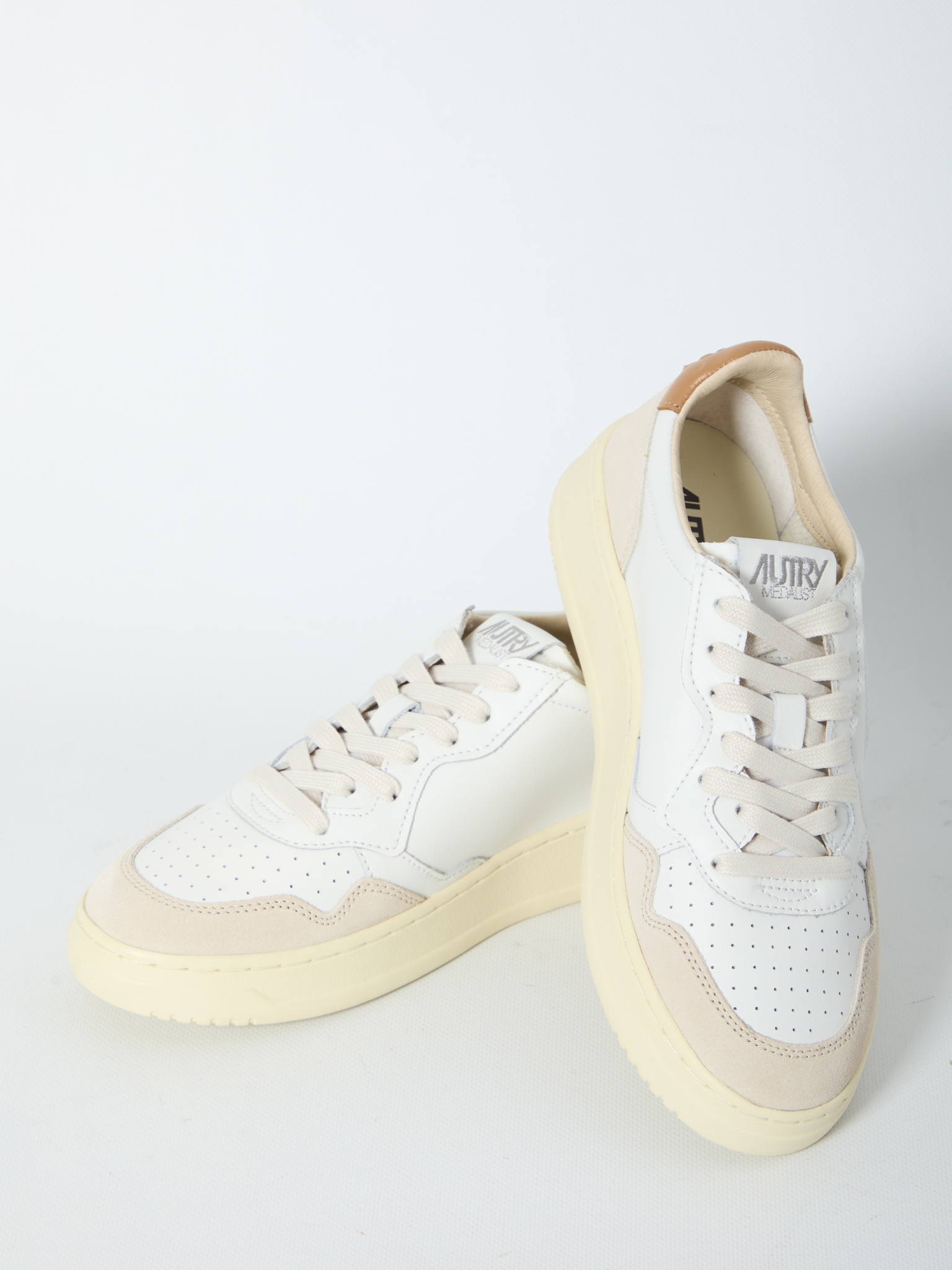 [AUTRY] Sneakers FW26 AULM_LS_16