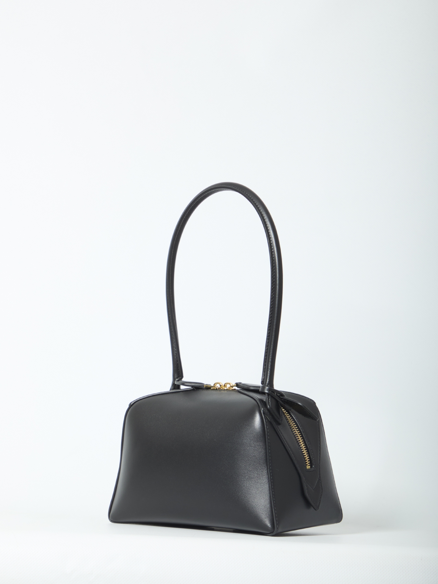 [Alaia] Shoulder bag FW26 AA1L1012I061__999