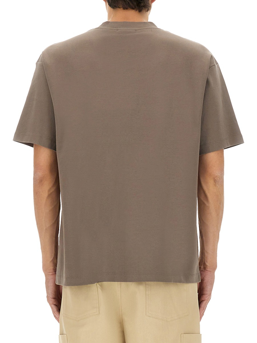 [DROLE DE MONSIEUR] T-shirts Short Sleeve FW25 TS261_CO002TAUPE