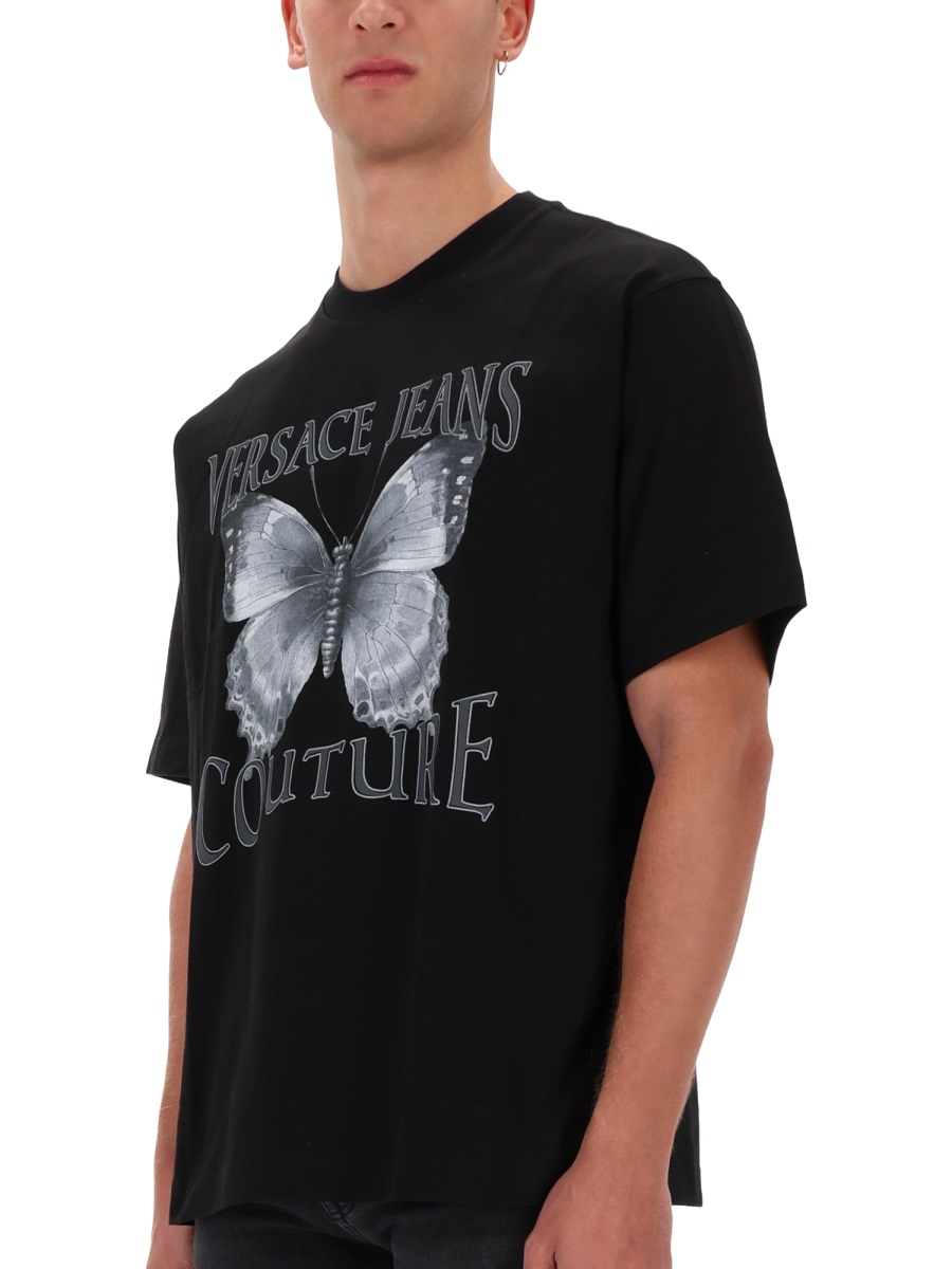 [VERSACE JEANS COUTURE] T-shirts Short Sleeve FW25 79GAHP06_CJ01P899