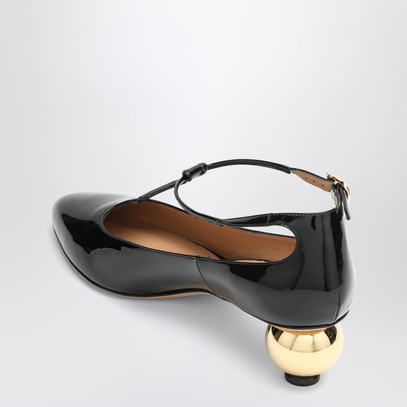 [Ferragamo] Pumps FW25 07848751CLE