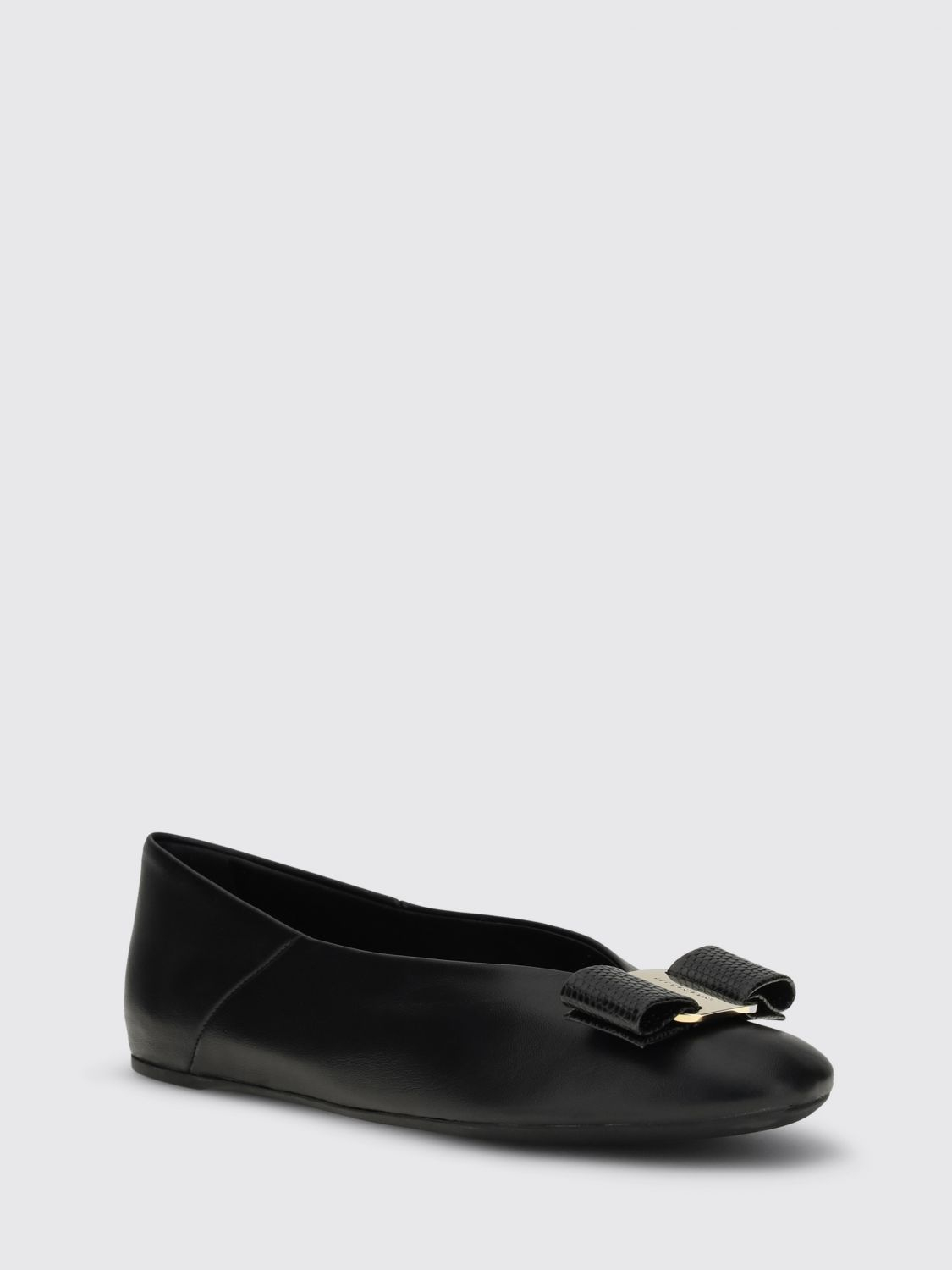 [Ferragamo] Flat shoes SS26 782883 001