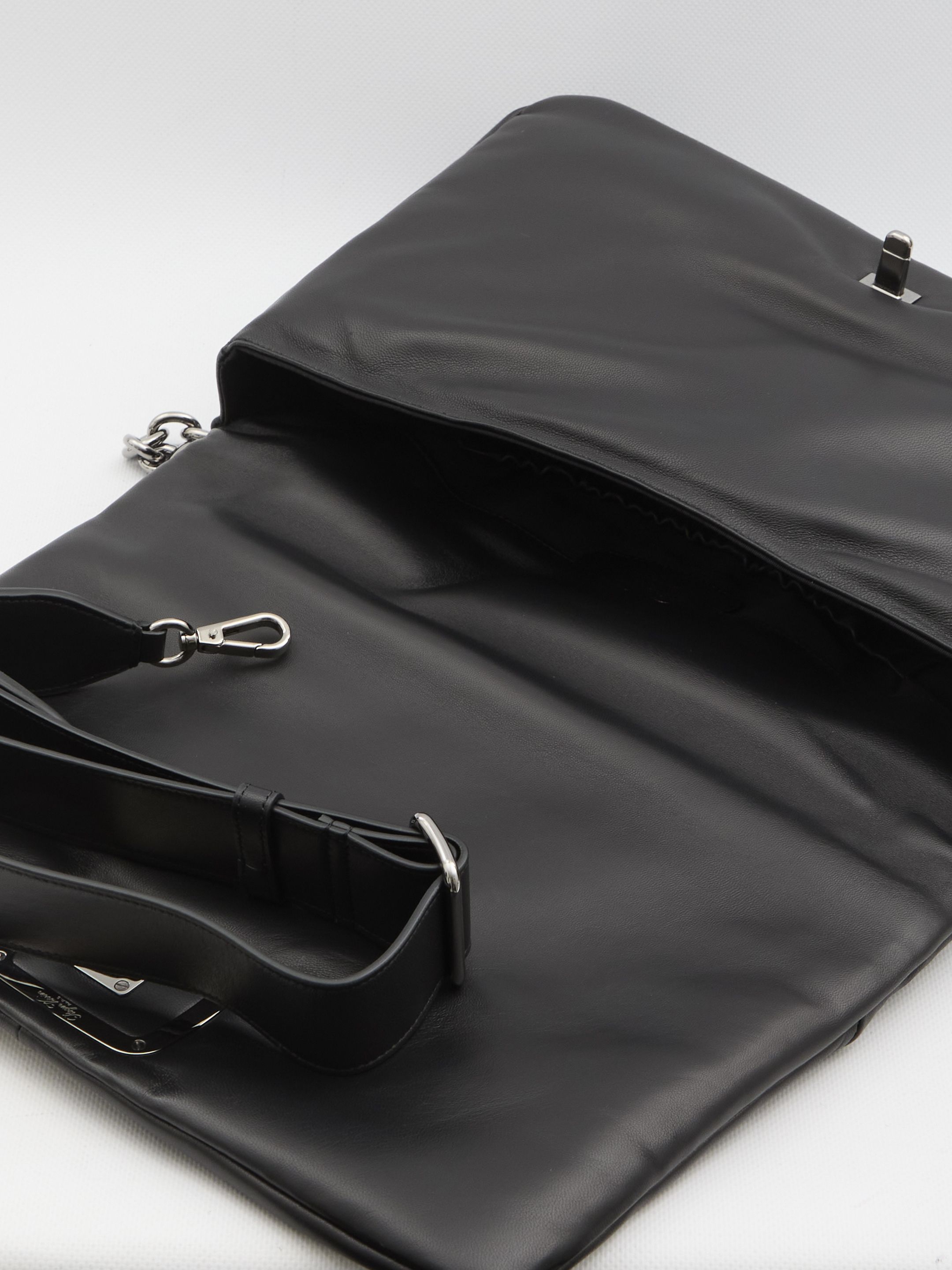 [Roger Vivier] Cross body bag FW24 RBWAOGJ0300_YDR_B999