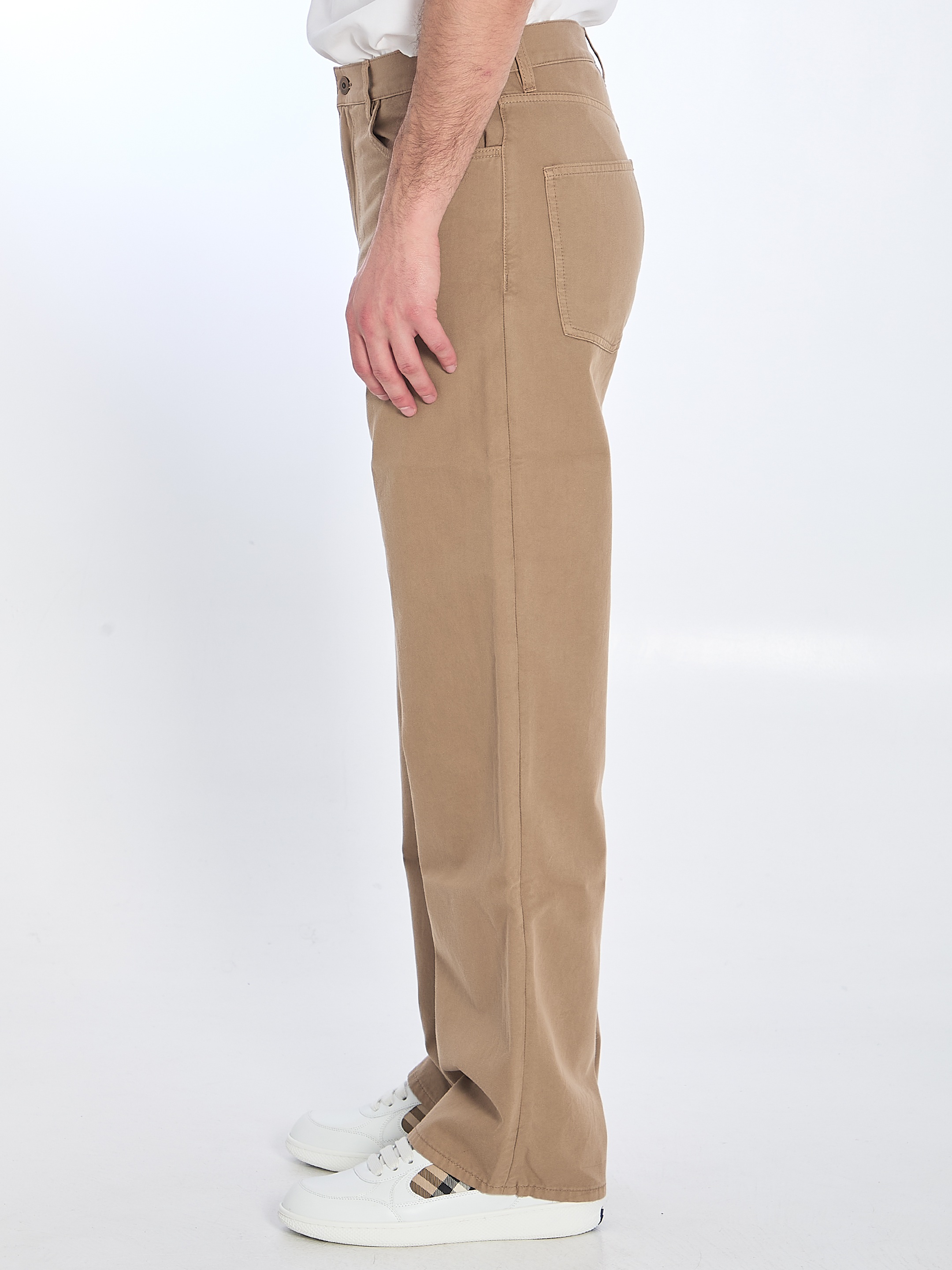 [Burberry] Trousers SS25 8108341__C2247