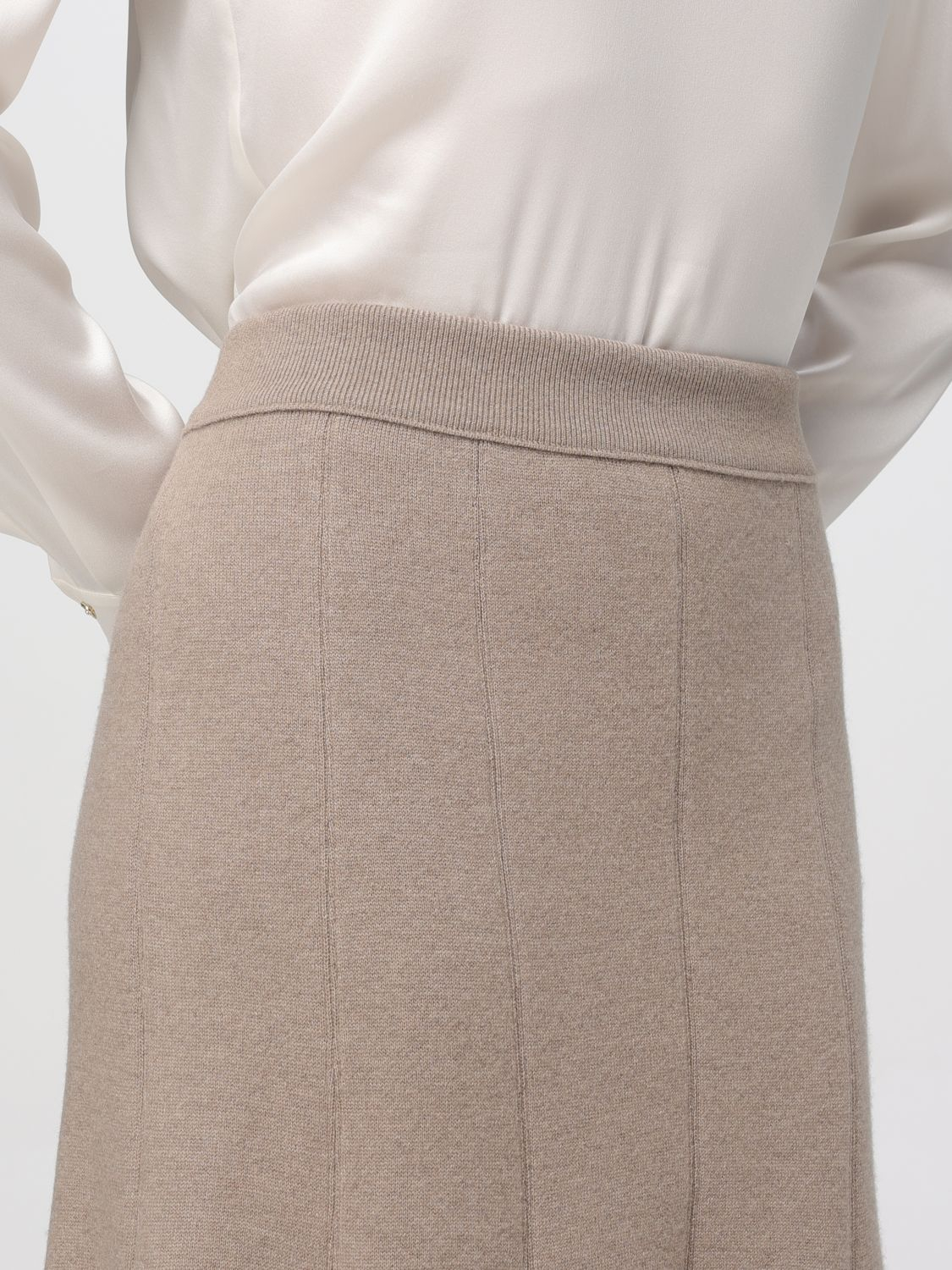 [Bottega Veneta] Long skirt FW25 833850V33N0 9713