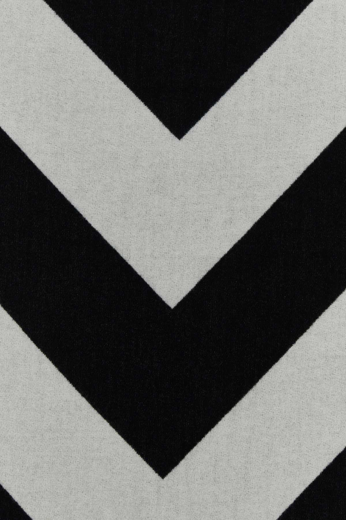 [Valentino Garavani] Scarf FW23 3W0ED007BPA 0AN