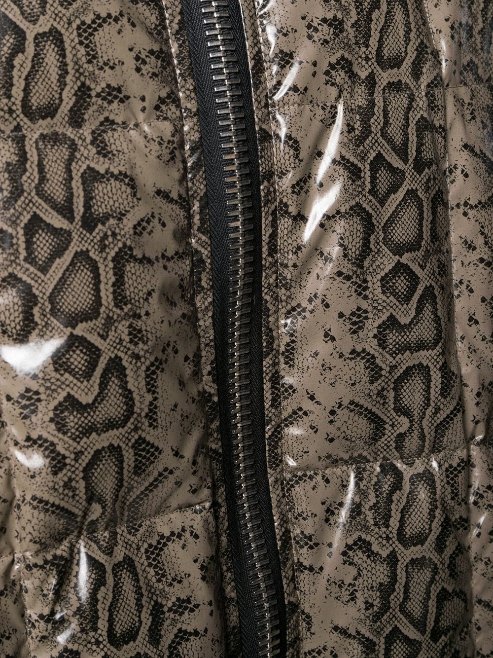 [Ienki Ienki] Down Jacket FW19 CROPPEDPYRAMIDE