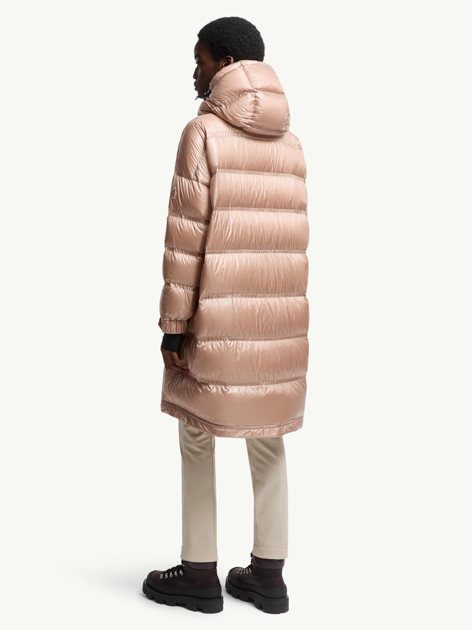 [Moncler] Down jacket FW25 K20981C000035981E51Z