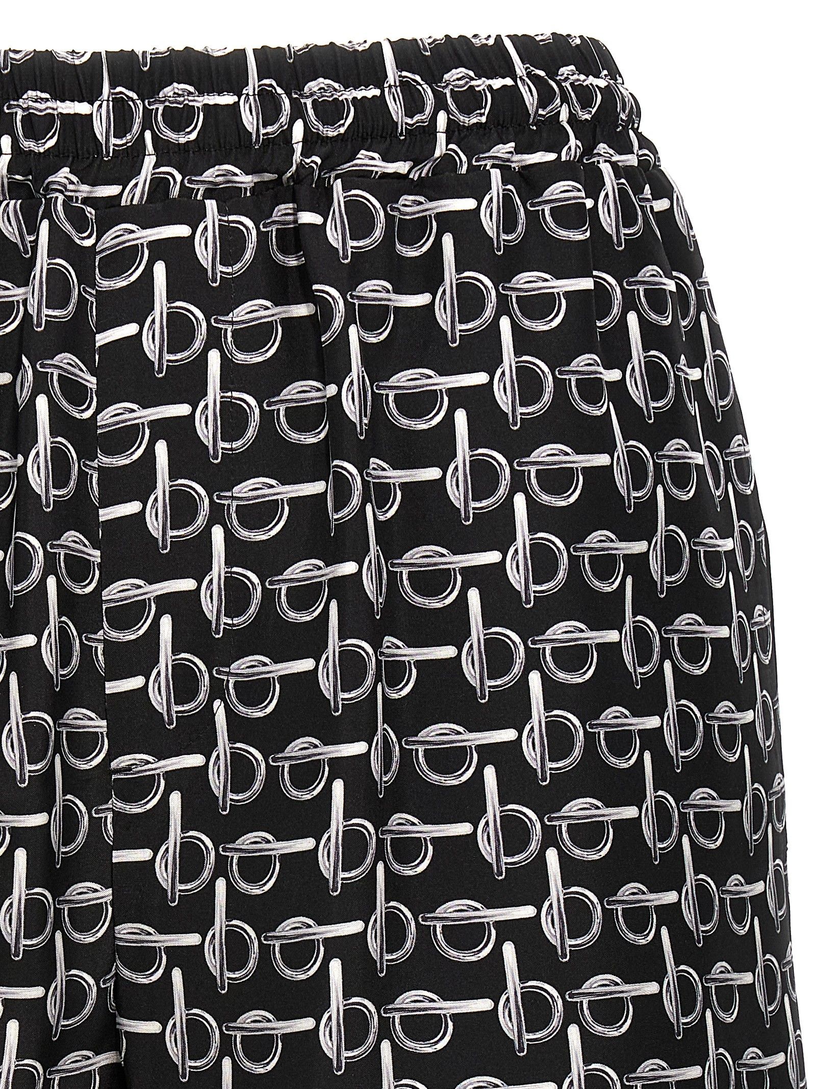 [Burberry] Shorts SS24 8088641SILVERBLACK