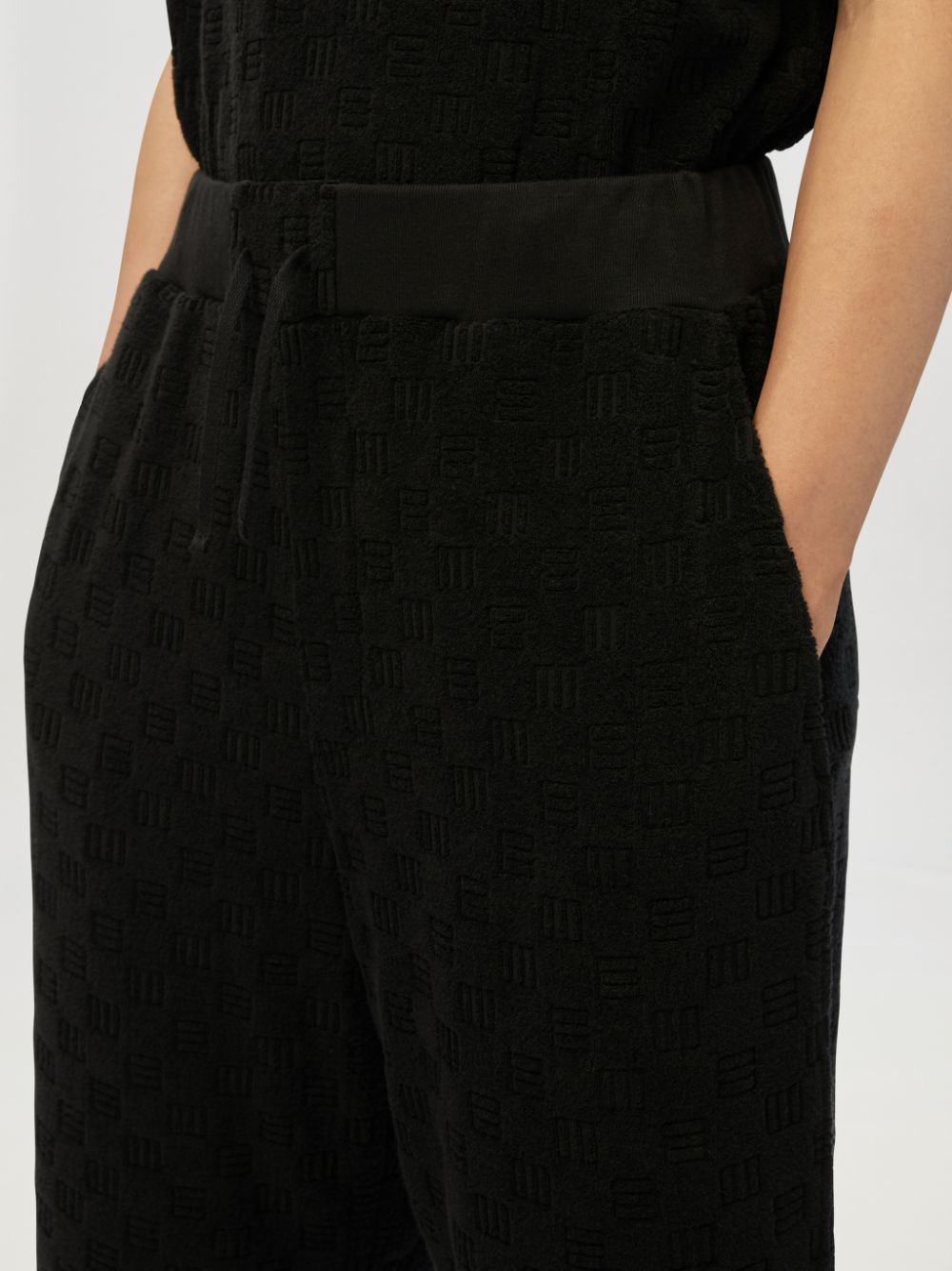 [Ambush] Shorts SS22 BMCB014S22JER0011010
