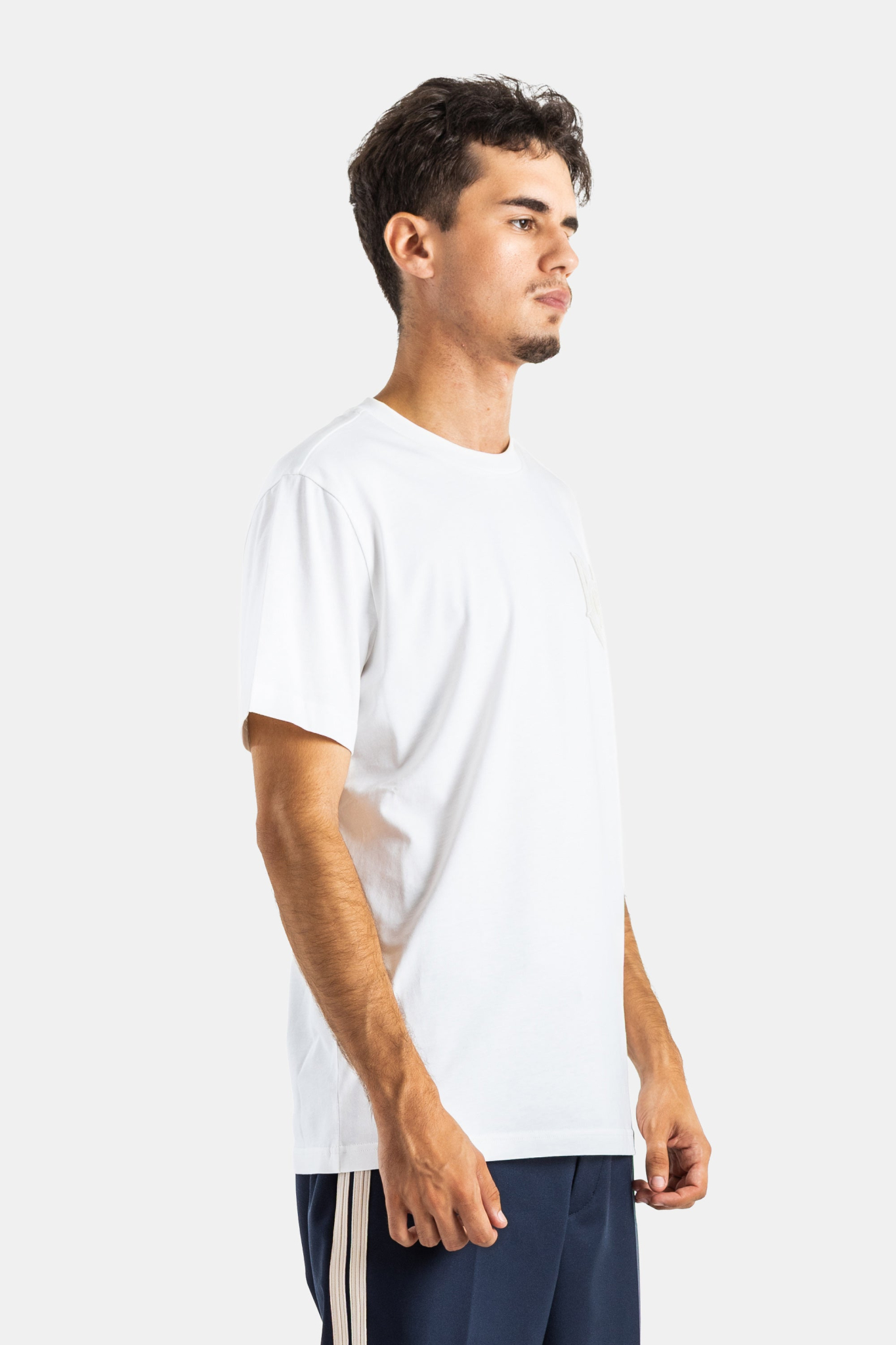 [Moncler] T-shirts Short Sleeve FW26 L2091 8C00039 - 8390T