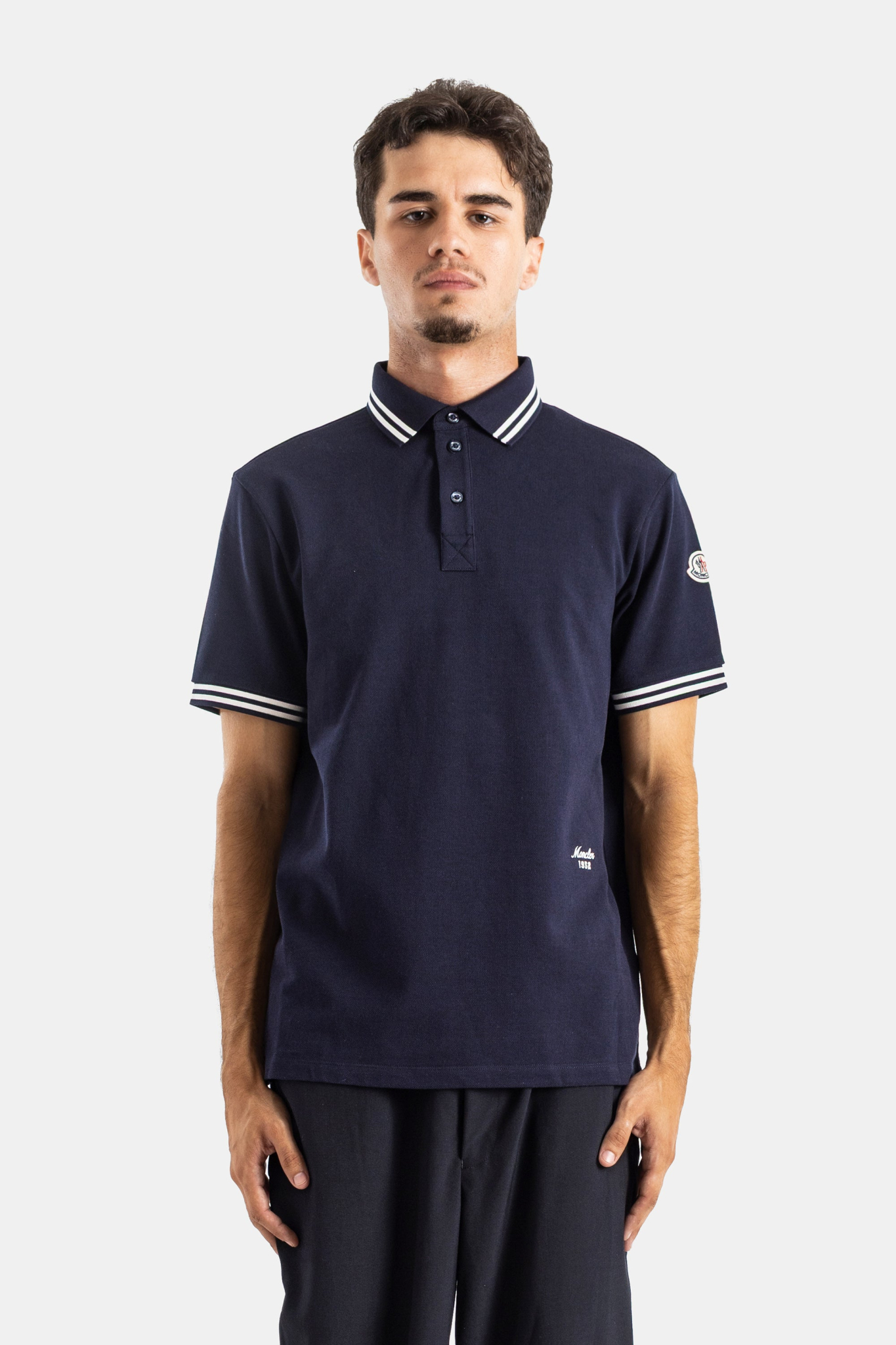 [Moncler] T-shirts Short Sleeve FW26 L2091 8A00003 - 89A16