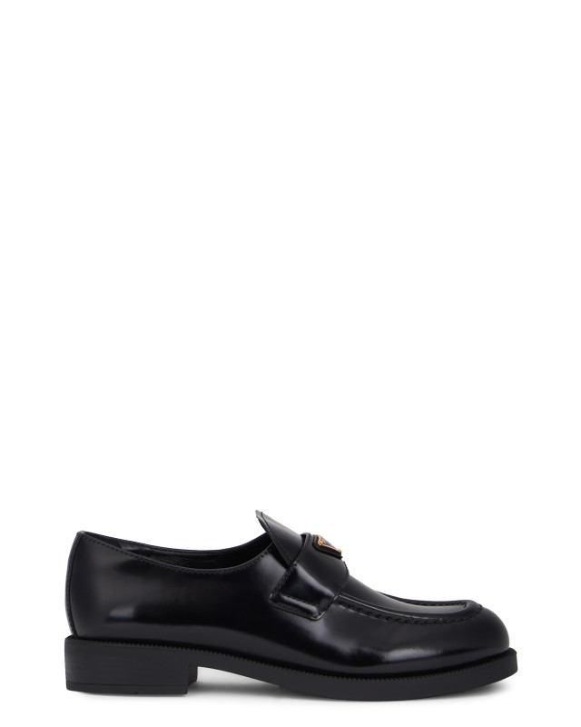Loafers with logo