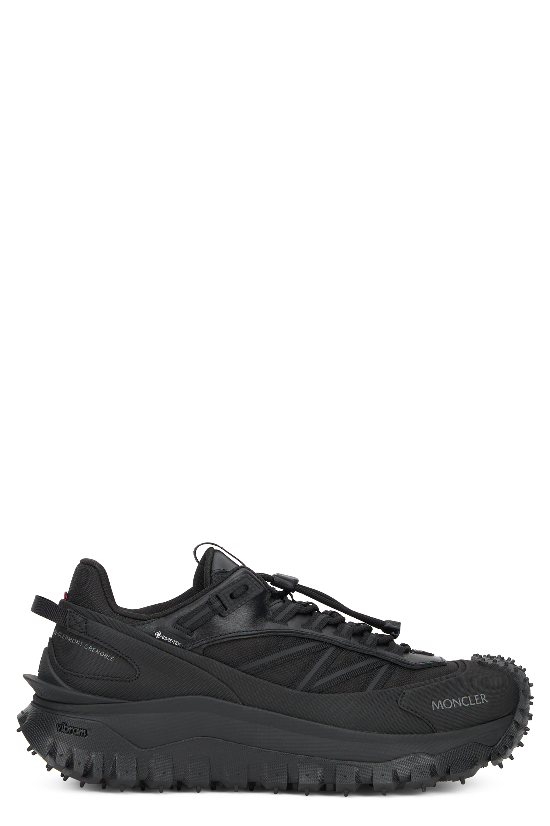 Sport shoes with high sole