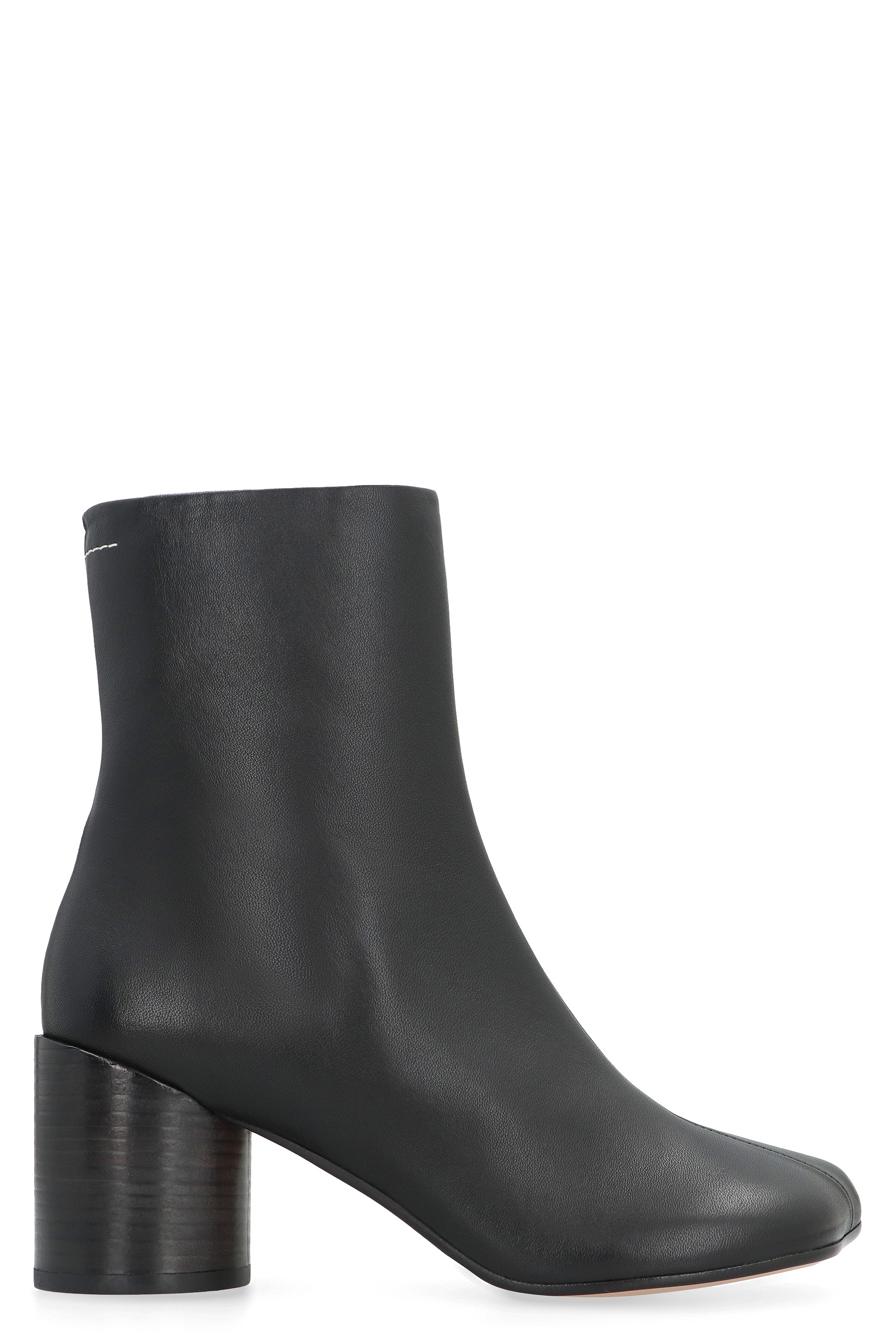 Anatomic leather ankle boots