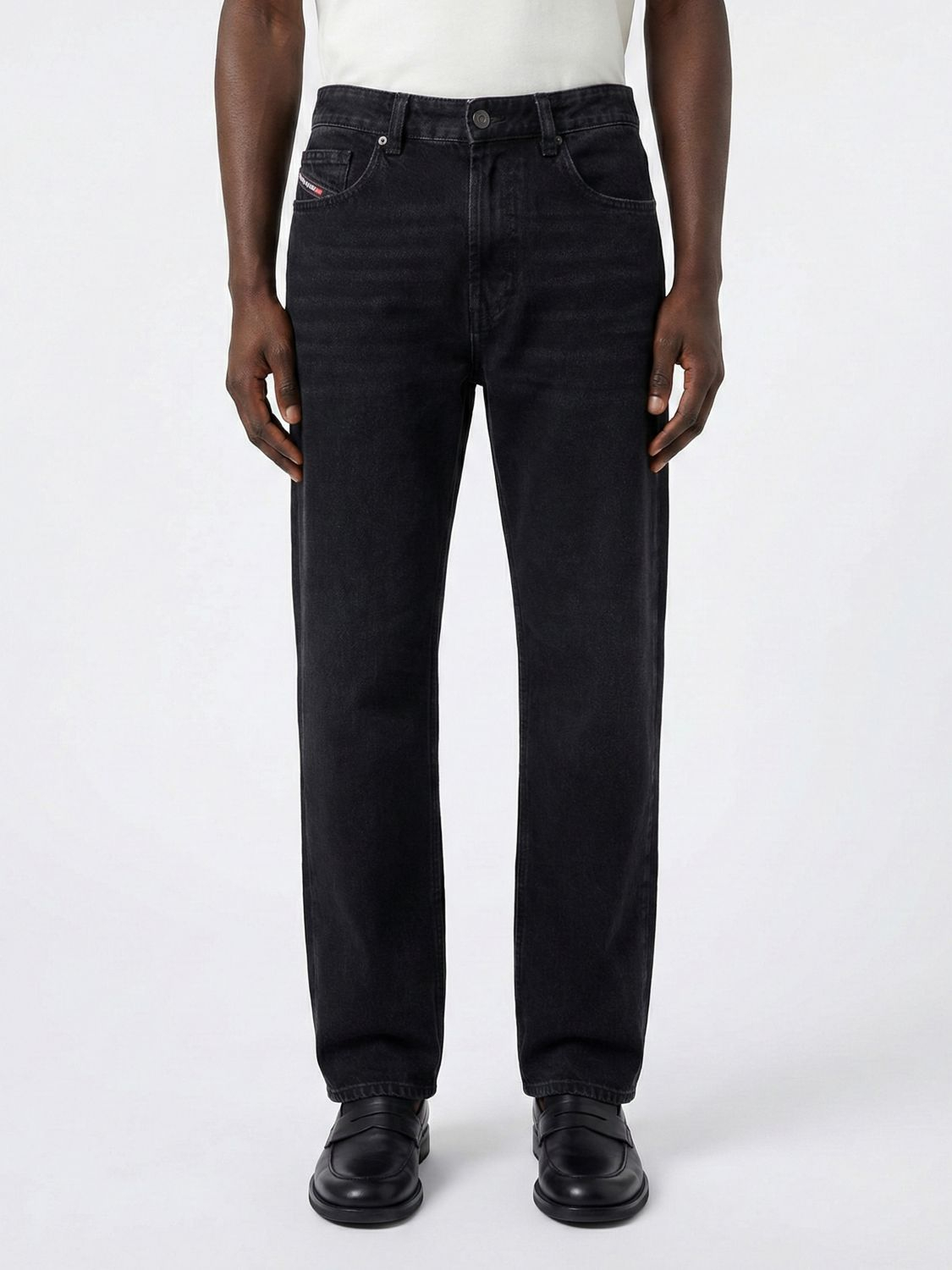 [Diesel] Jeans SS26 A1897409P09 02