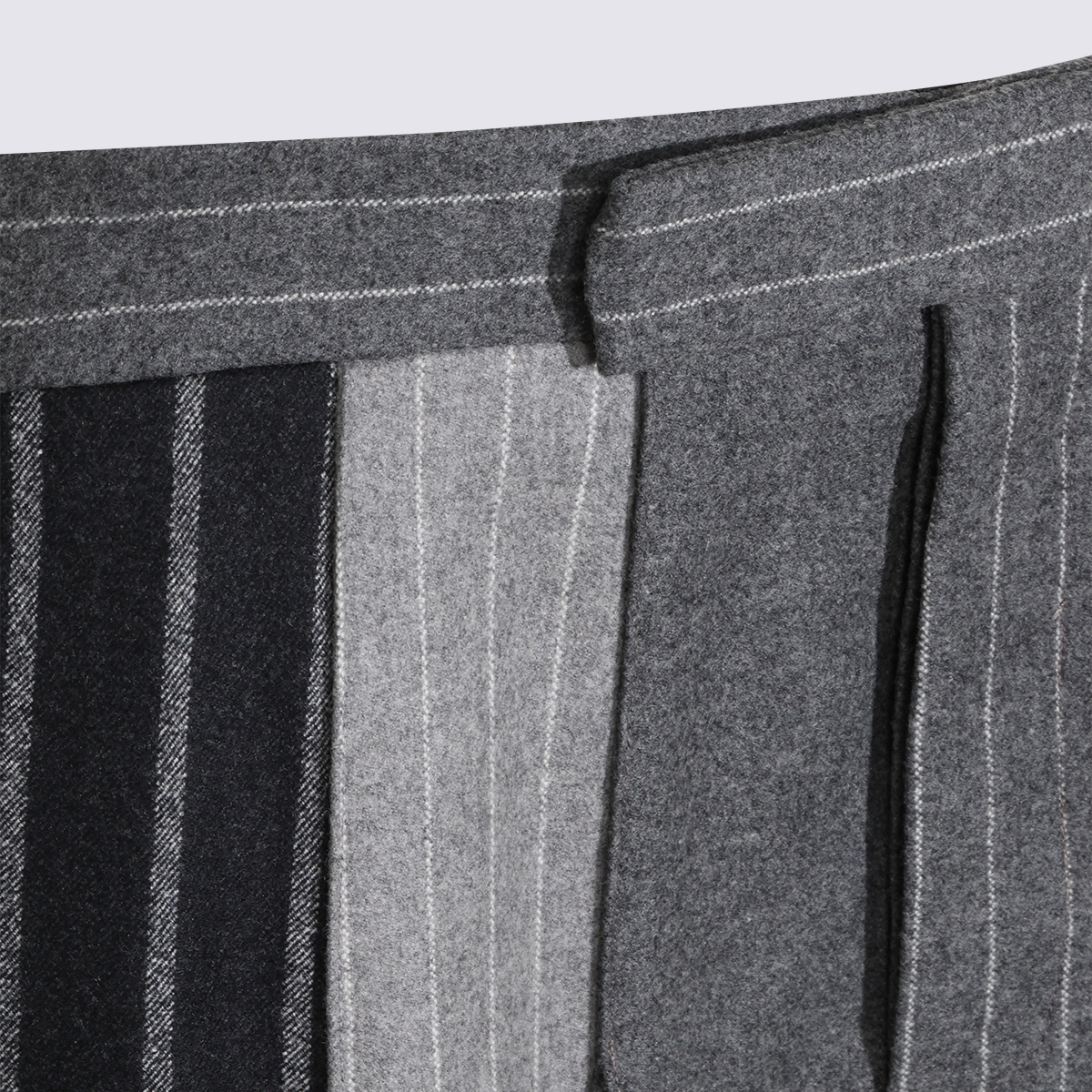 [Thom Browne] Skirt FW26 MGC179CF1311035