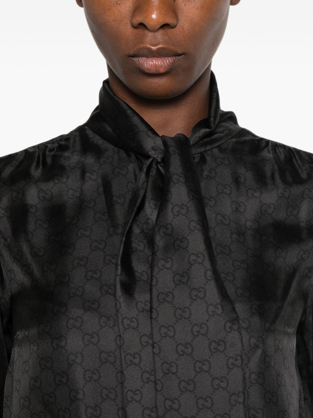GUCCI 860513 ZAUUN1120