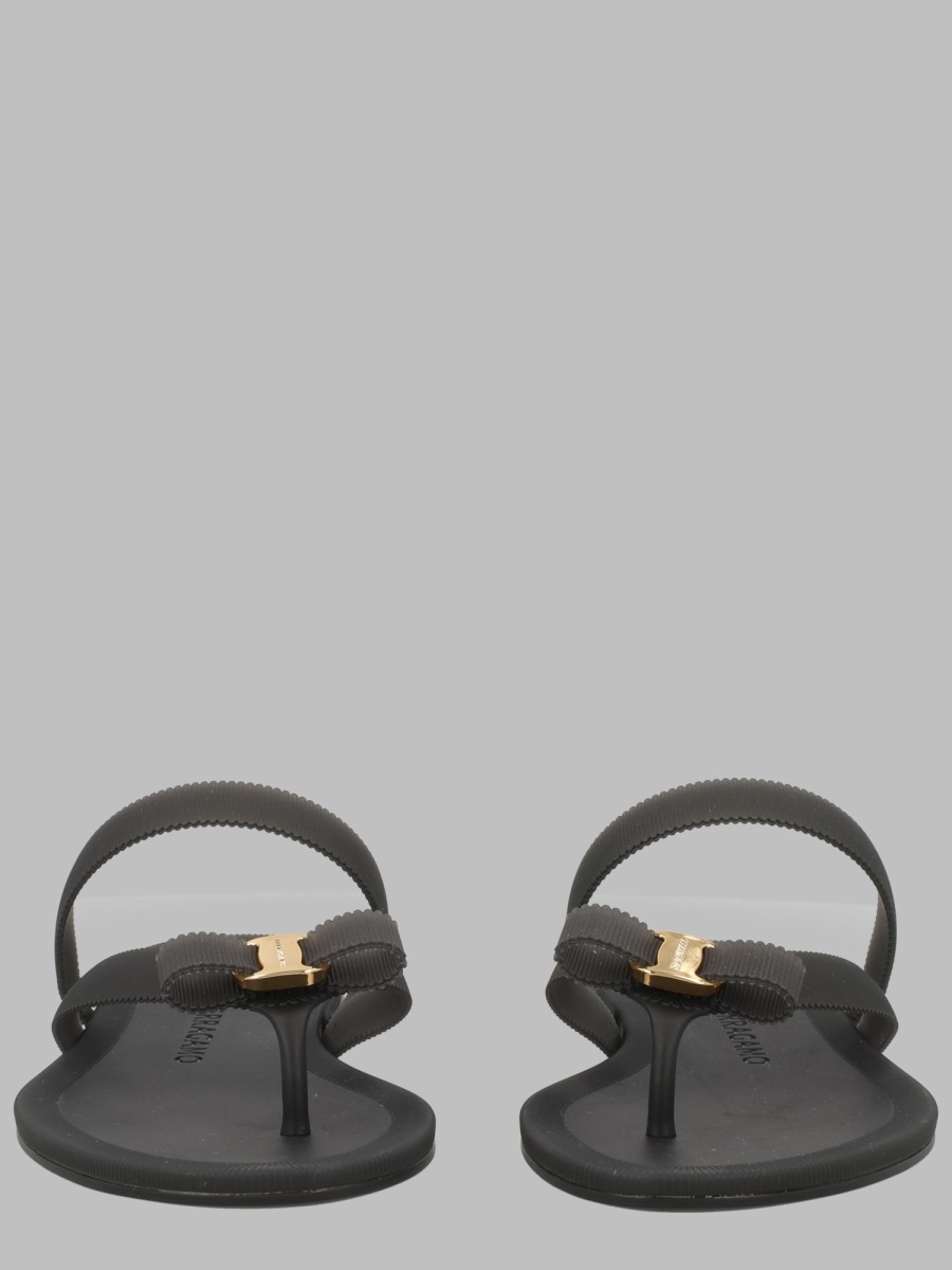 [Ferragamo] Sandals FW26 794396_01L859002