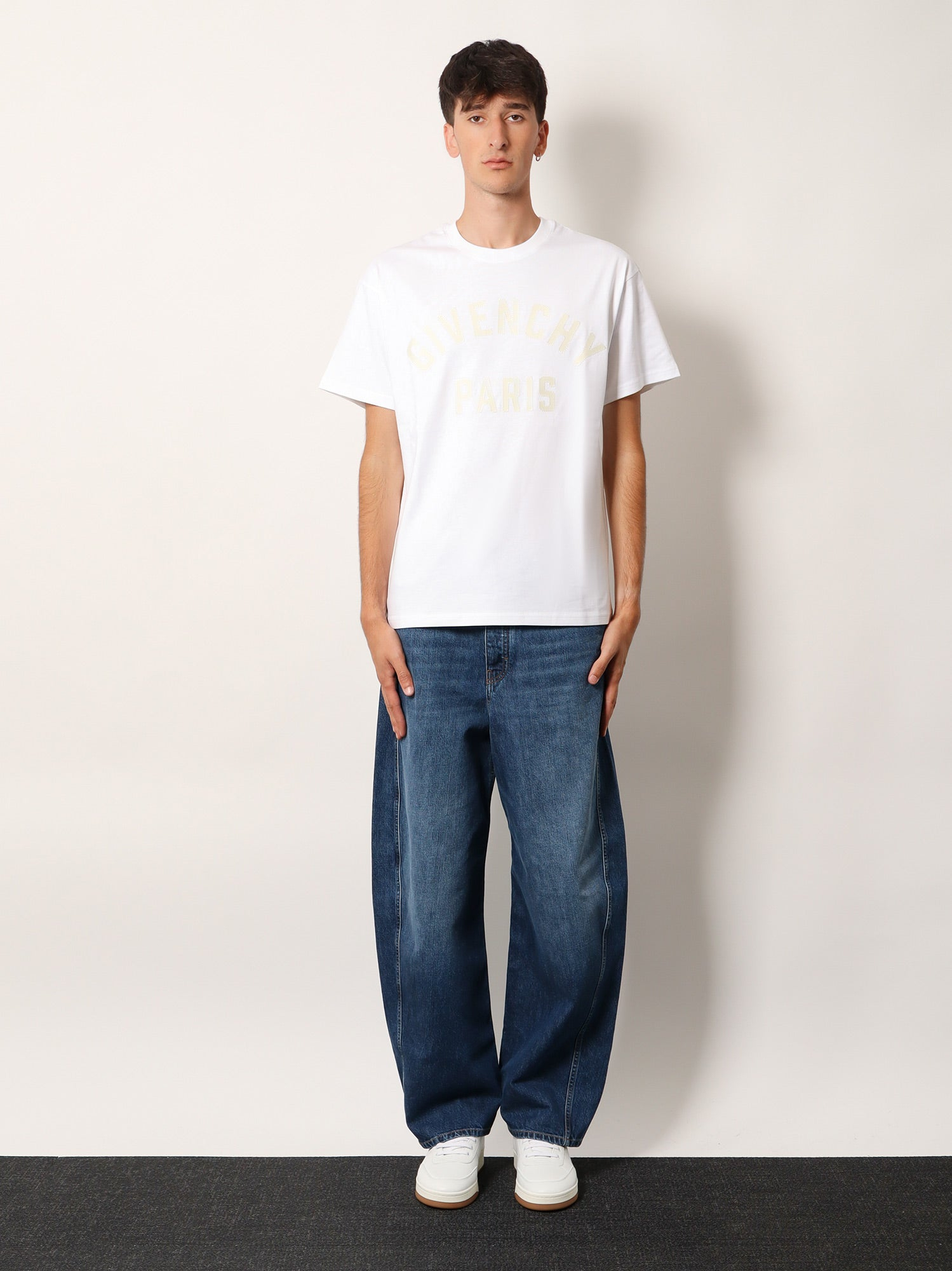 [Givenchy] T-shirts Short Sleeve SS26 BM71NK3YRS100