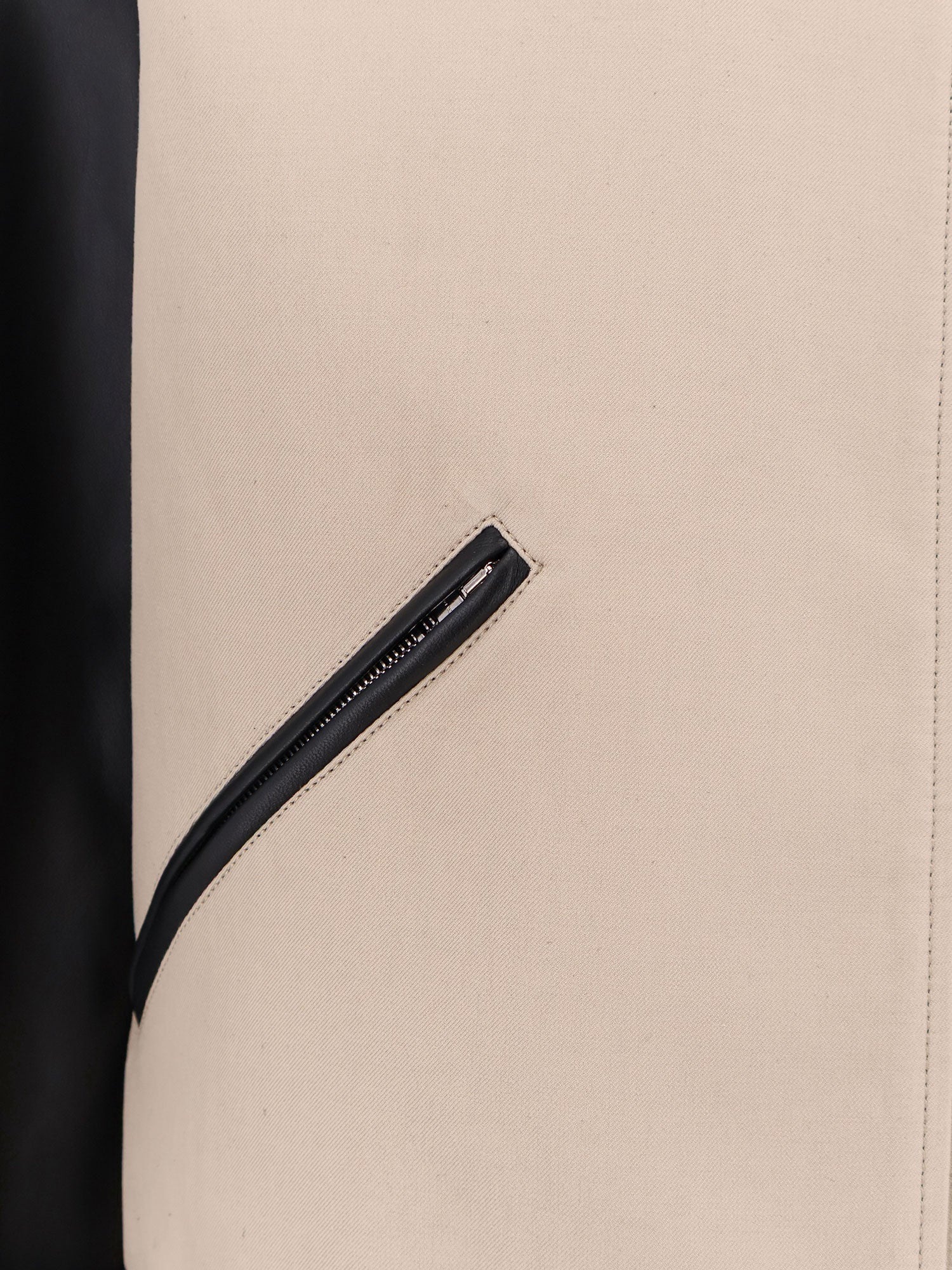 [Givenchy] Bomber Jacket SS26 BM01DZ6Y45007