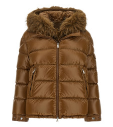 [Moncler] Down jacket FW26 L20931A00107597Z8251