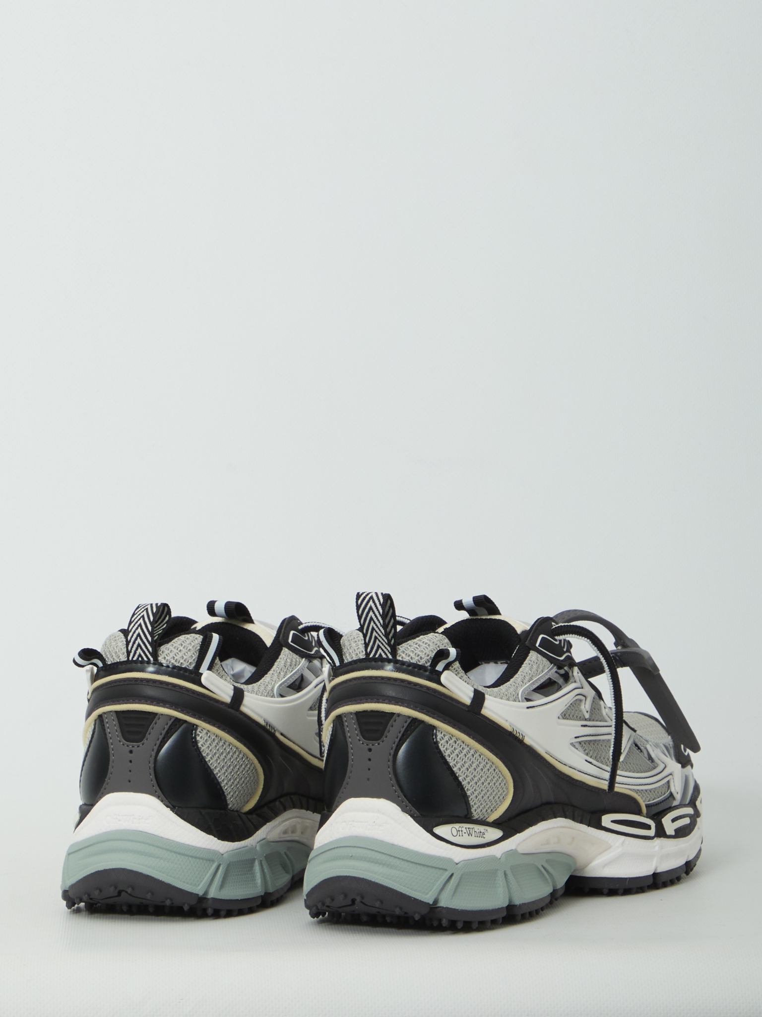 [Off White] Sneakers FW26 M295C9F001__0510