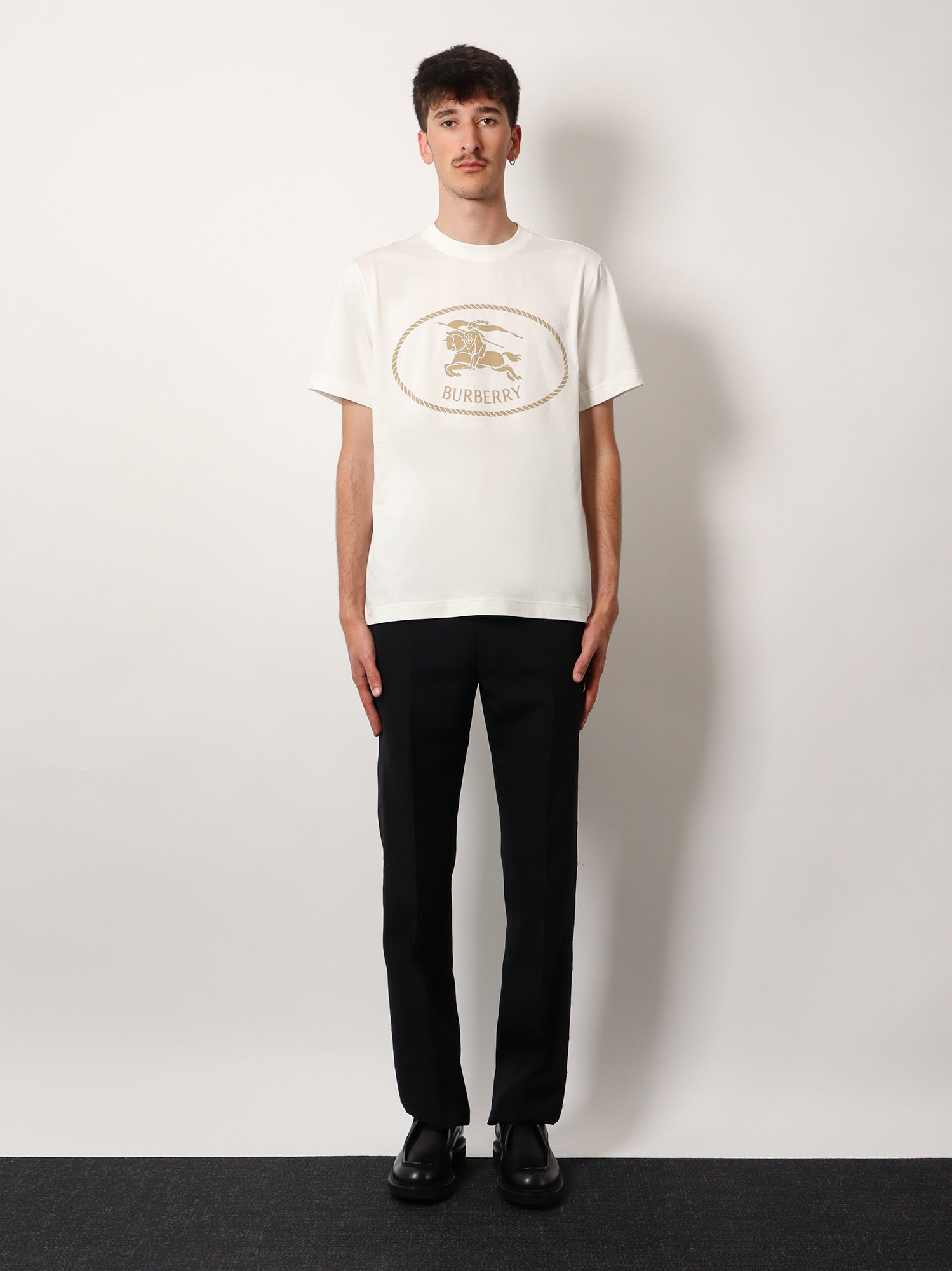 [Burberry] T-shirts Short Sleeve FW26 8110112B7078