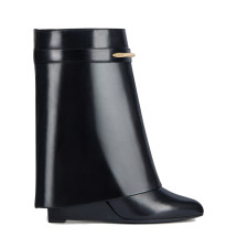 [Givenchy] Boots FW26 BE605LE1J7001