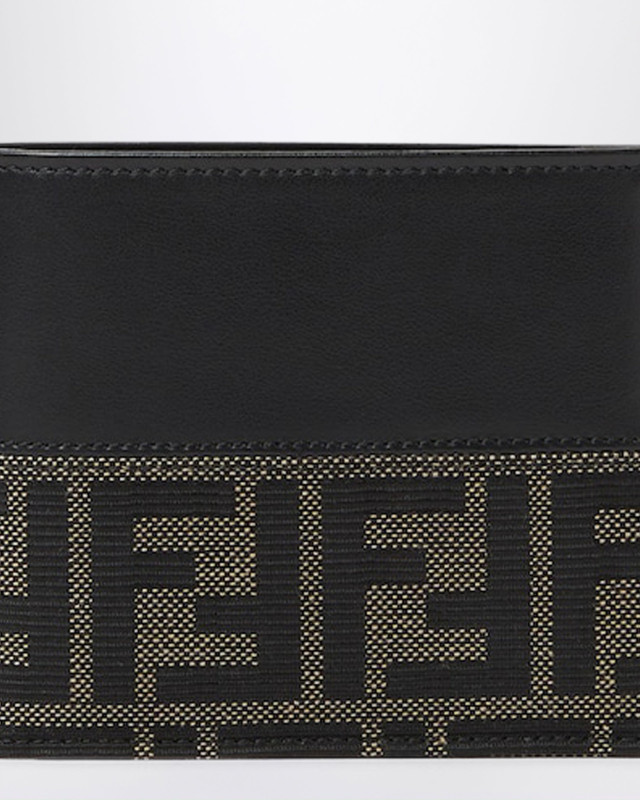 [Fendi] Wallet FW26 7M0169B139