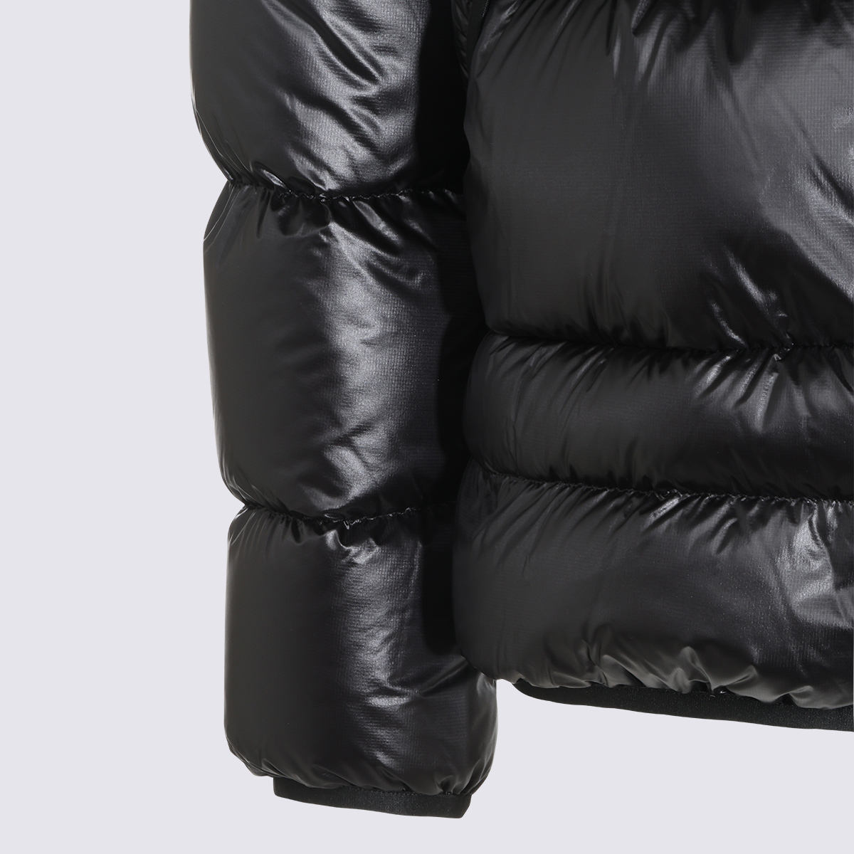 [Moncler] Down Jacket FW26 L20911A00079595B1999