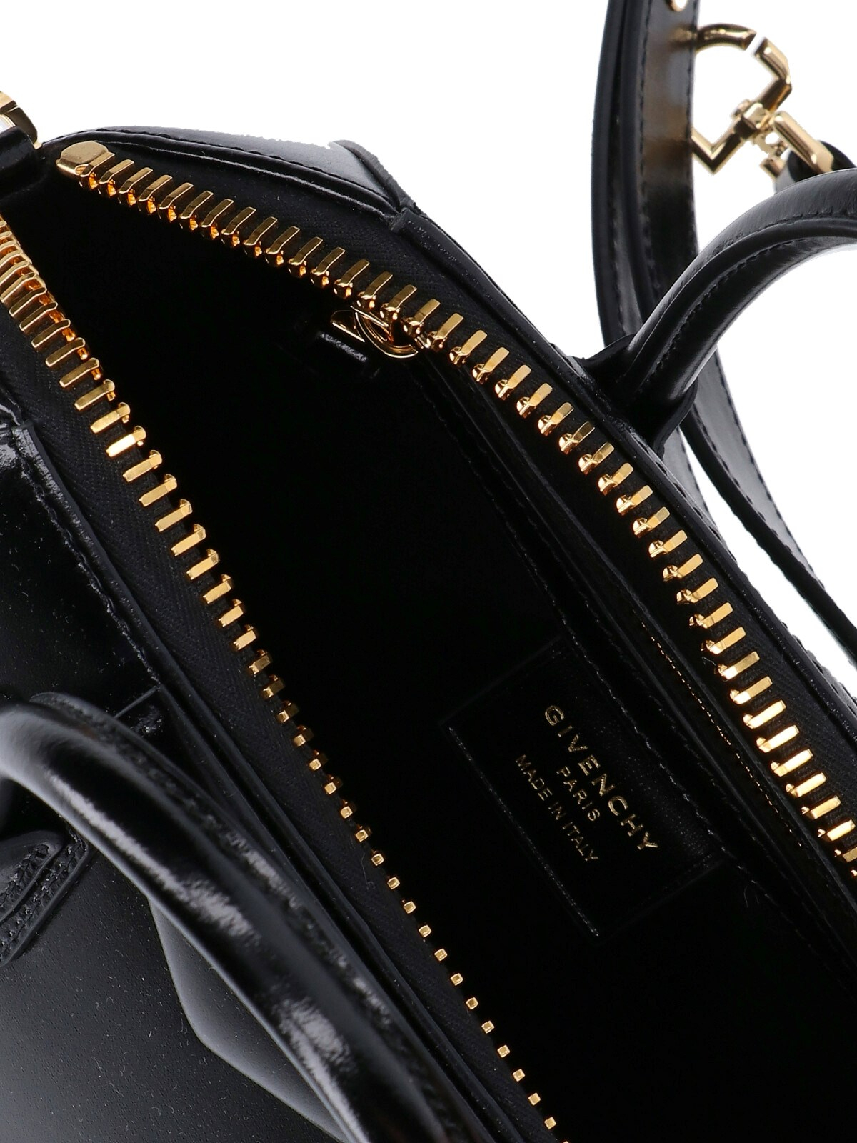 [Givenchy] Tote bag FW26 BB5148B2AT001