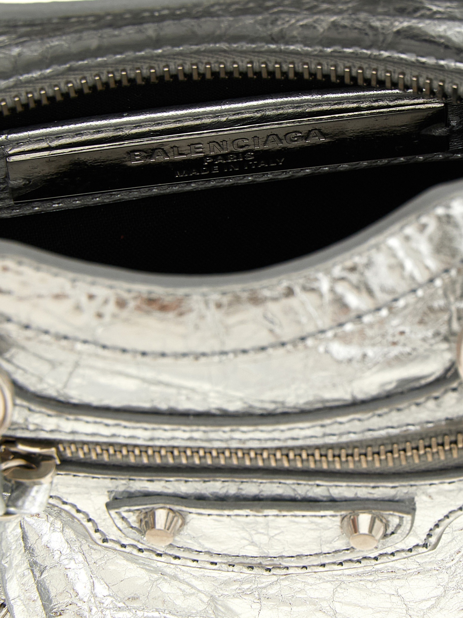[Balenciaga] Cross body bag FW26 8657642AB4V8122