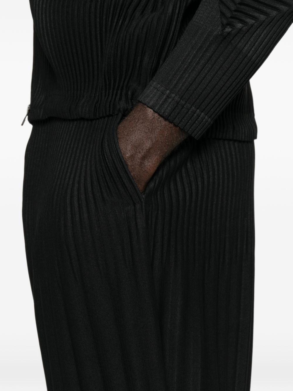 [HOMME PLISSE' ISSEY MIYAKE] Trousers FW26 HP68JF55115