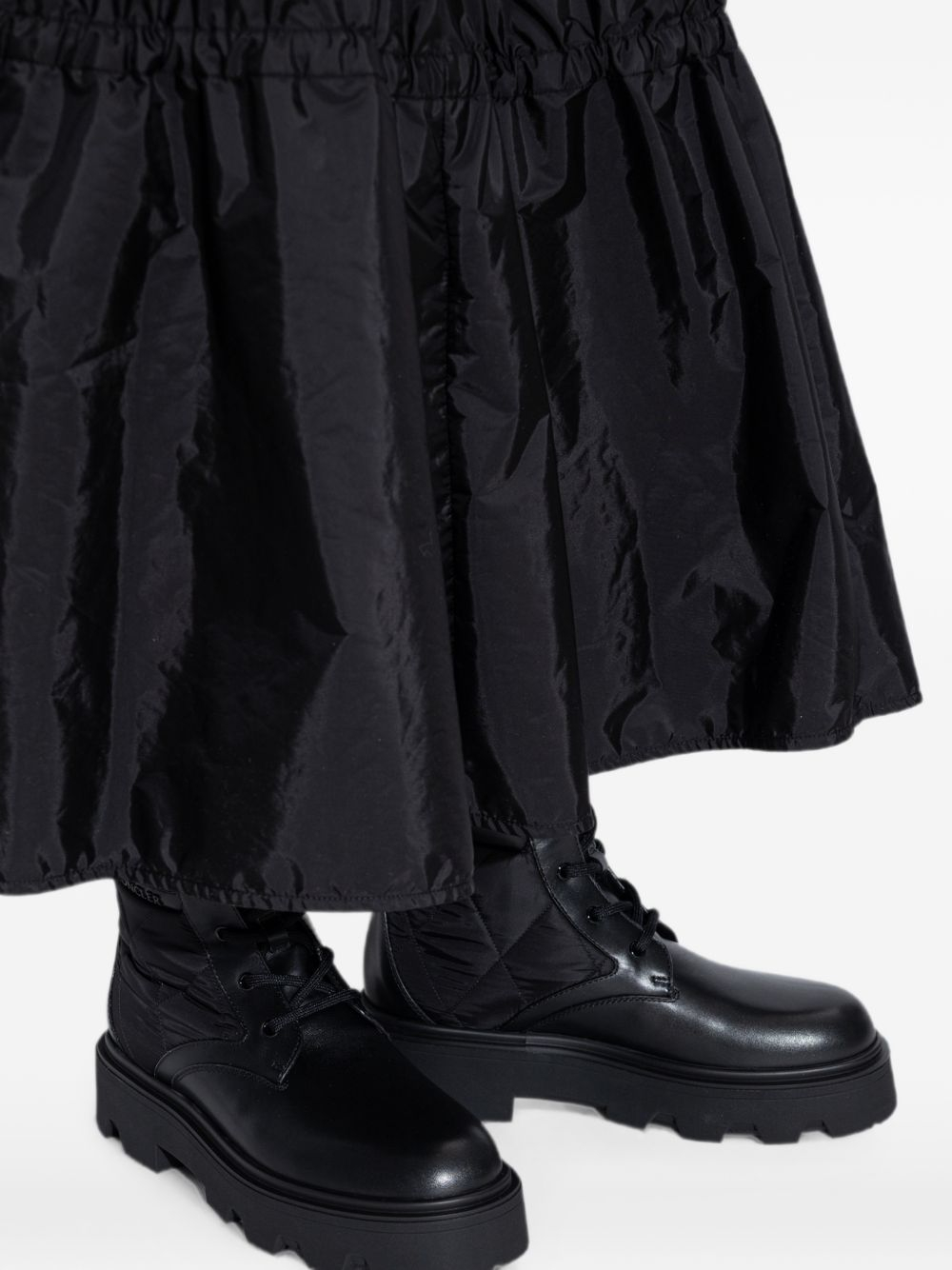 [Moncler] Long Boots FW26 L2 09B 4F000 40 M9934 999